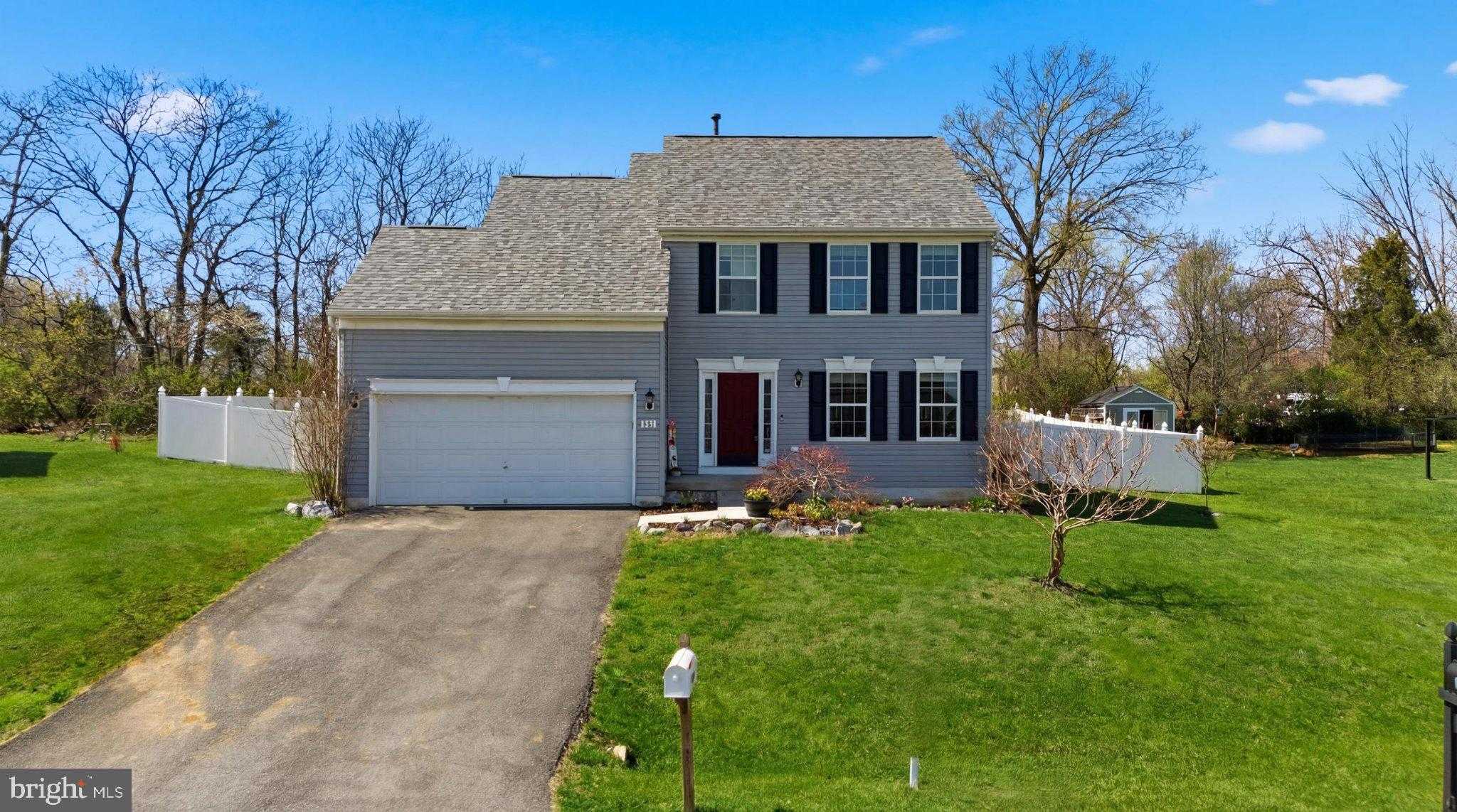 486 Calvert Cir photo 2