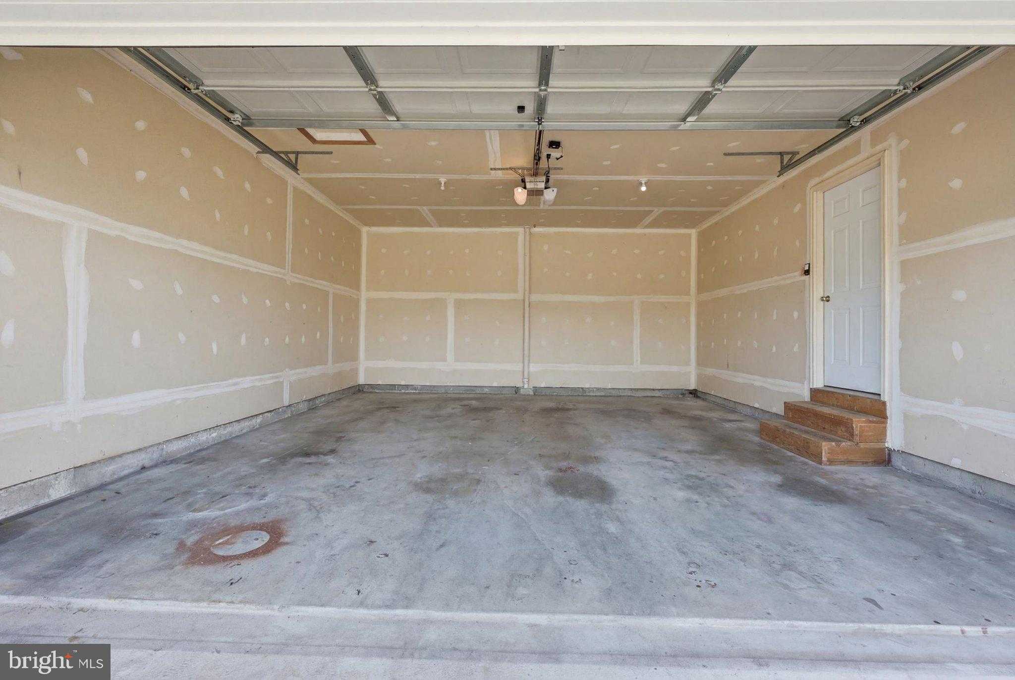 486 Calvert Cir photo 43