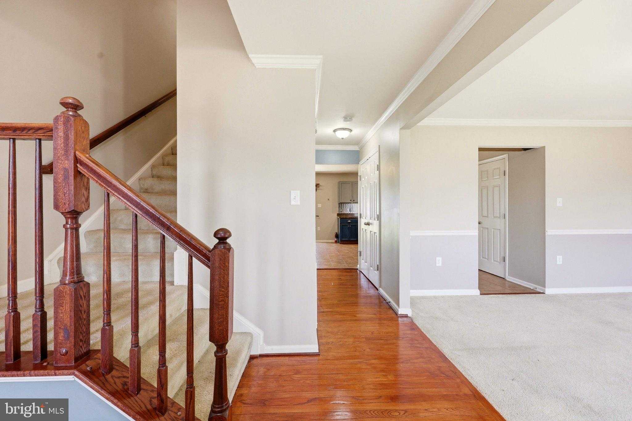 486 Calvert Cir photo 5