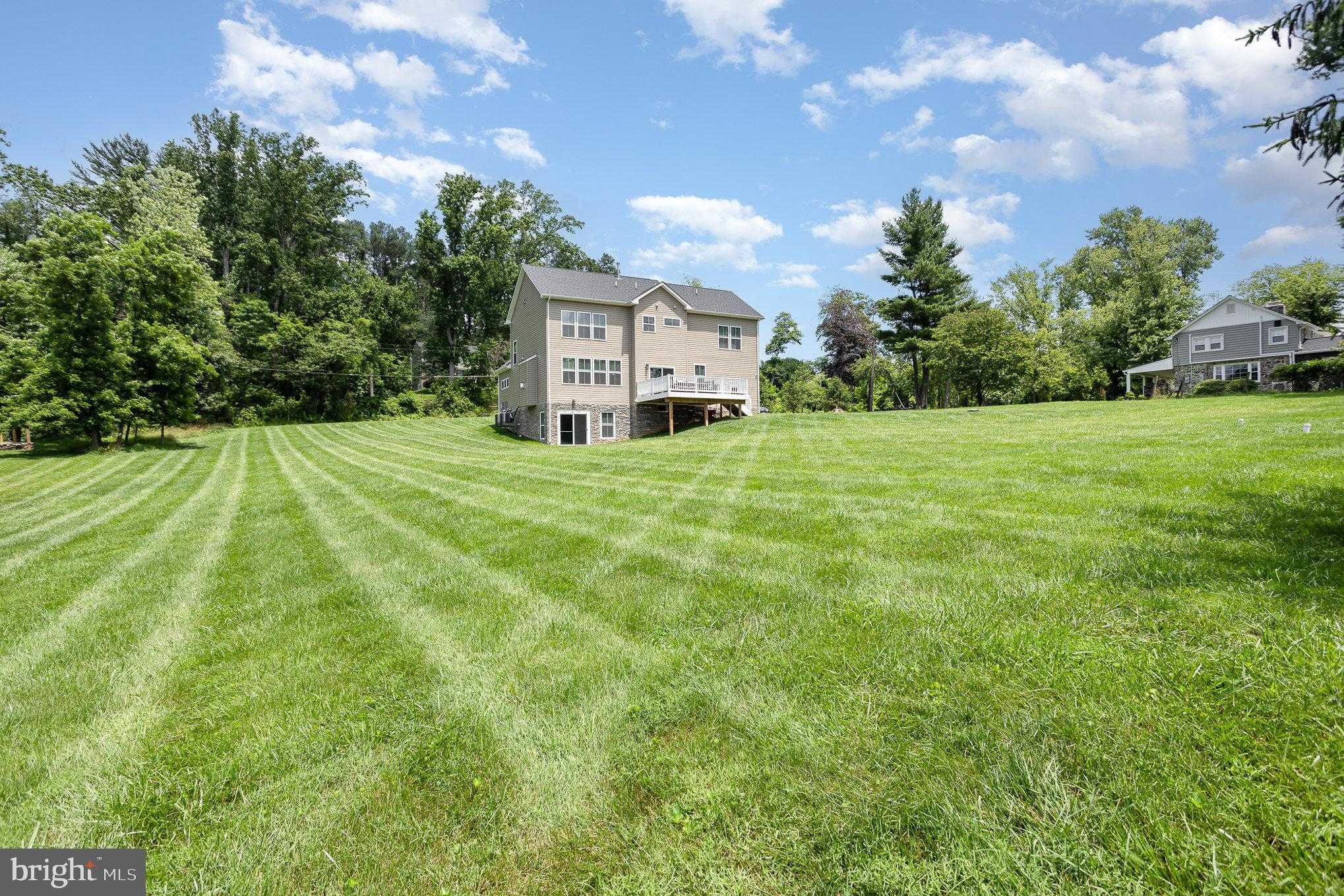 1311 Corbett Rd photo 2