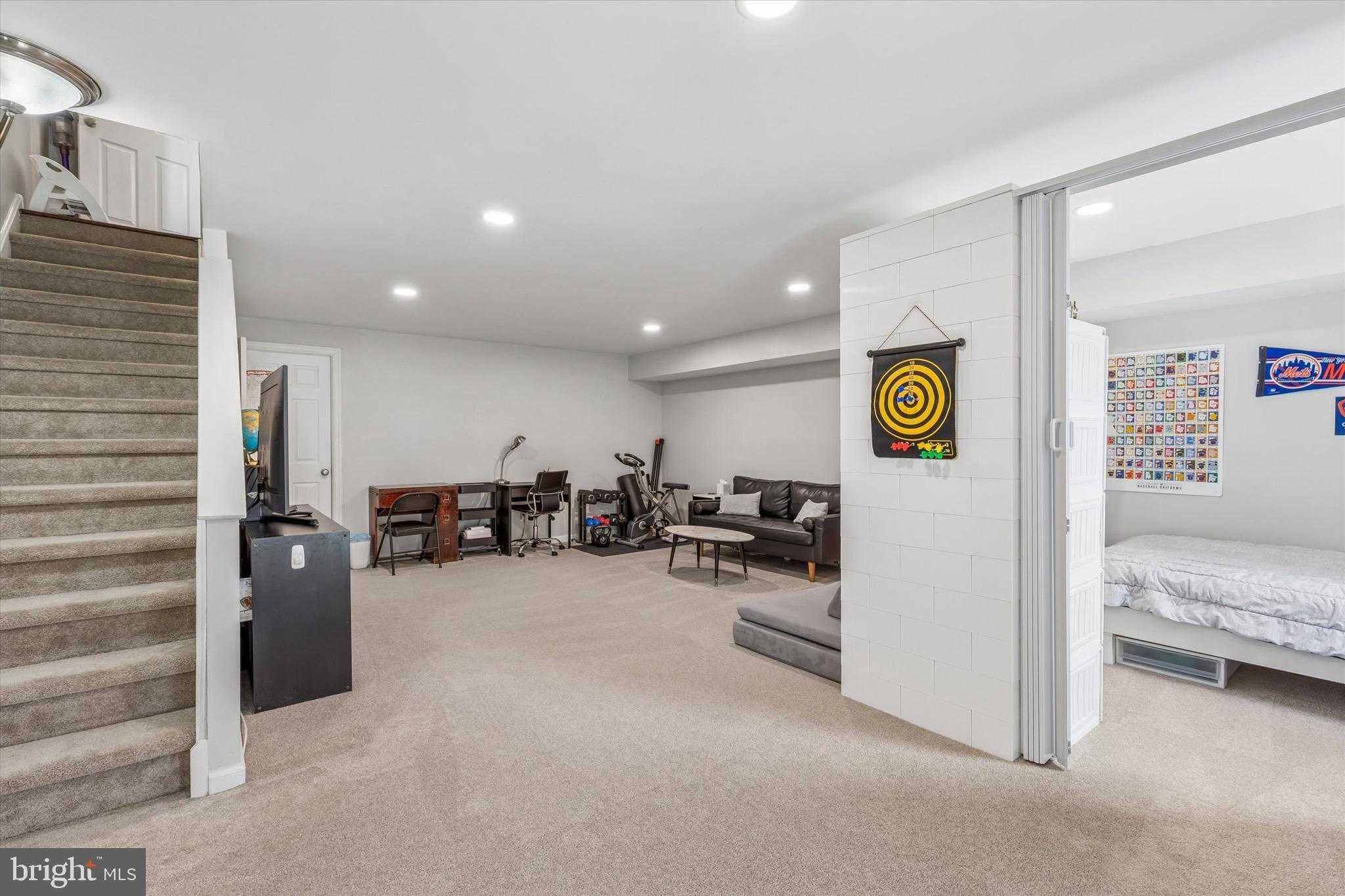 13 Ramsgate CT photo 9