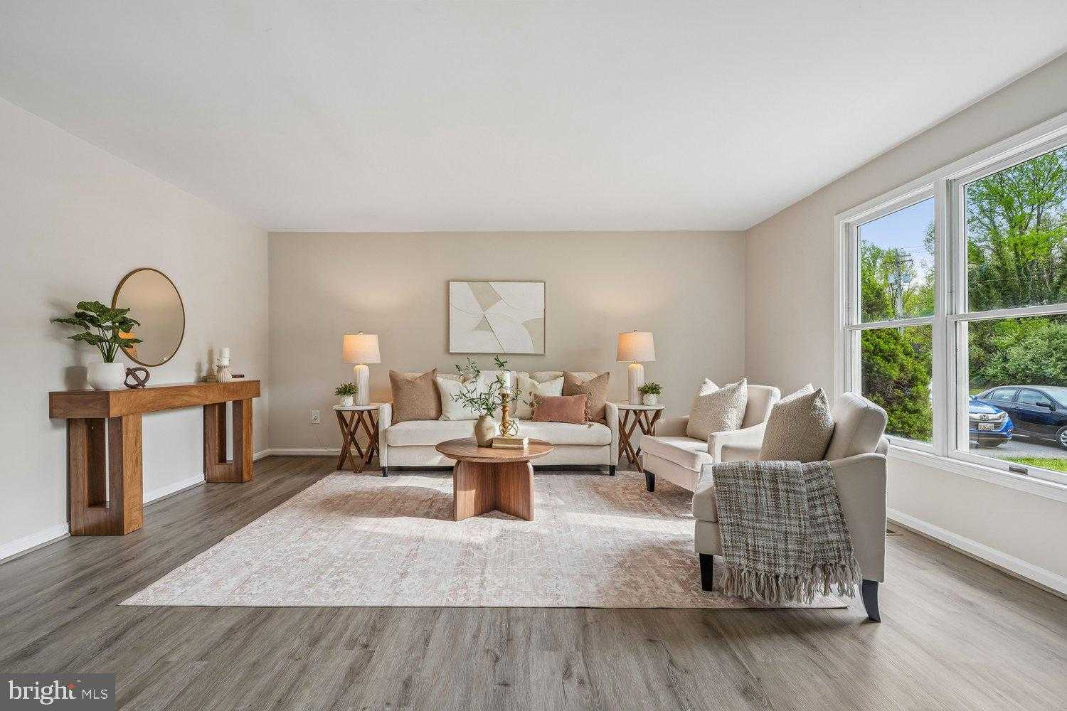 9955 Guilford Rd photo 3