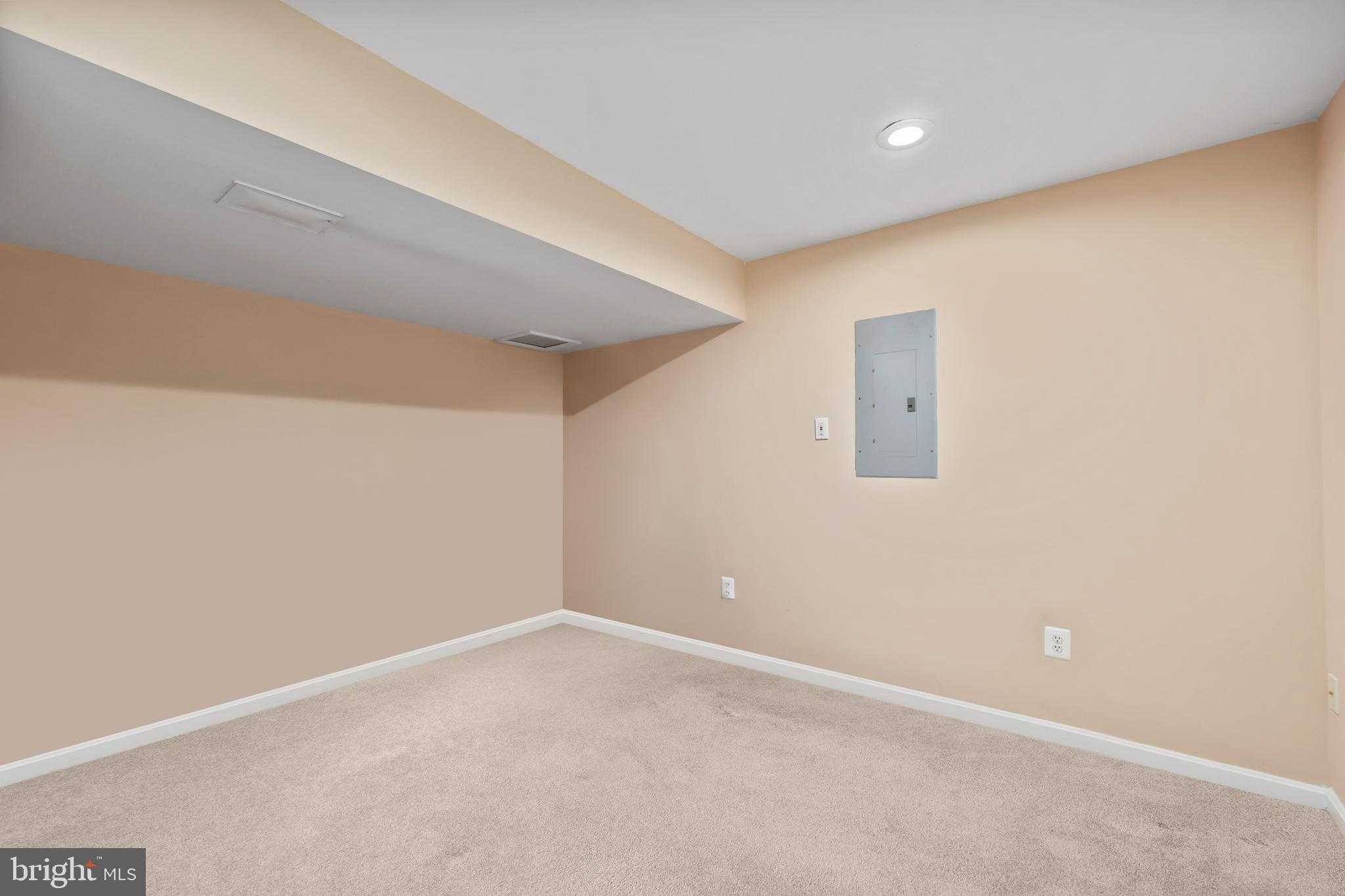 20337 Advantage CT photo 50