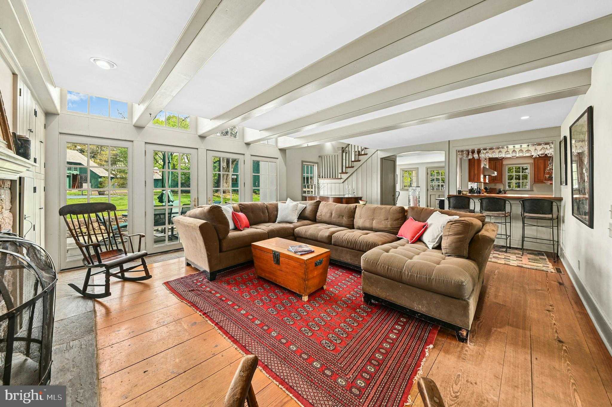 189 E Butler Ave photo 21