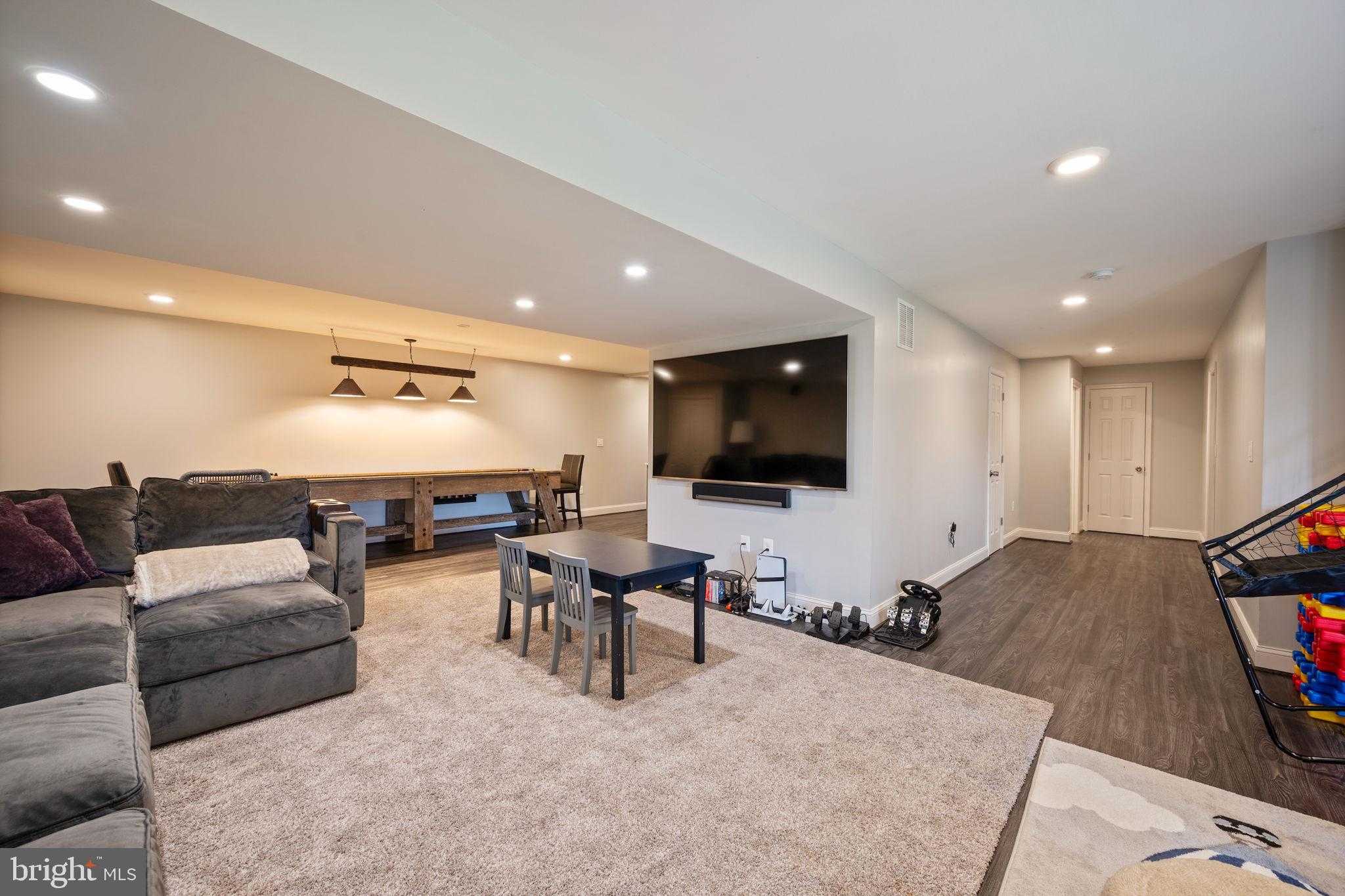 11016 Steeplechase CT photo 40