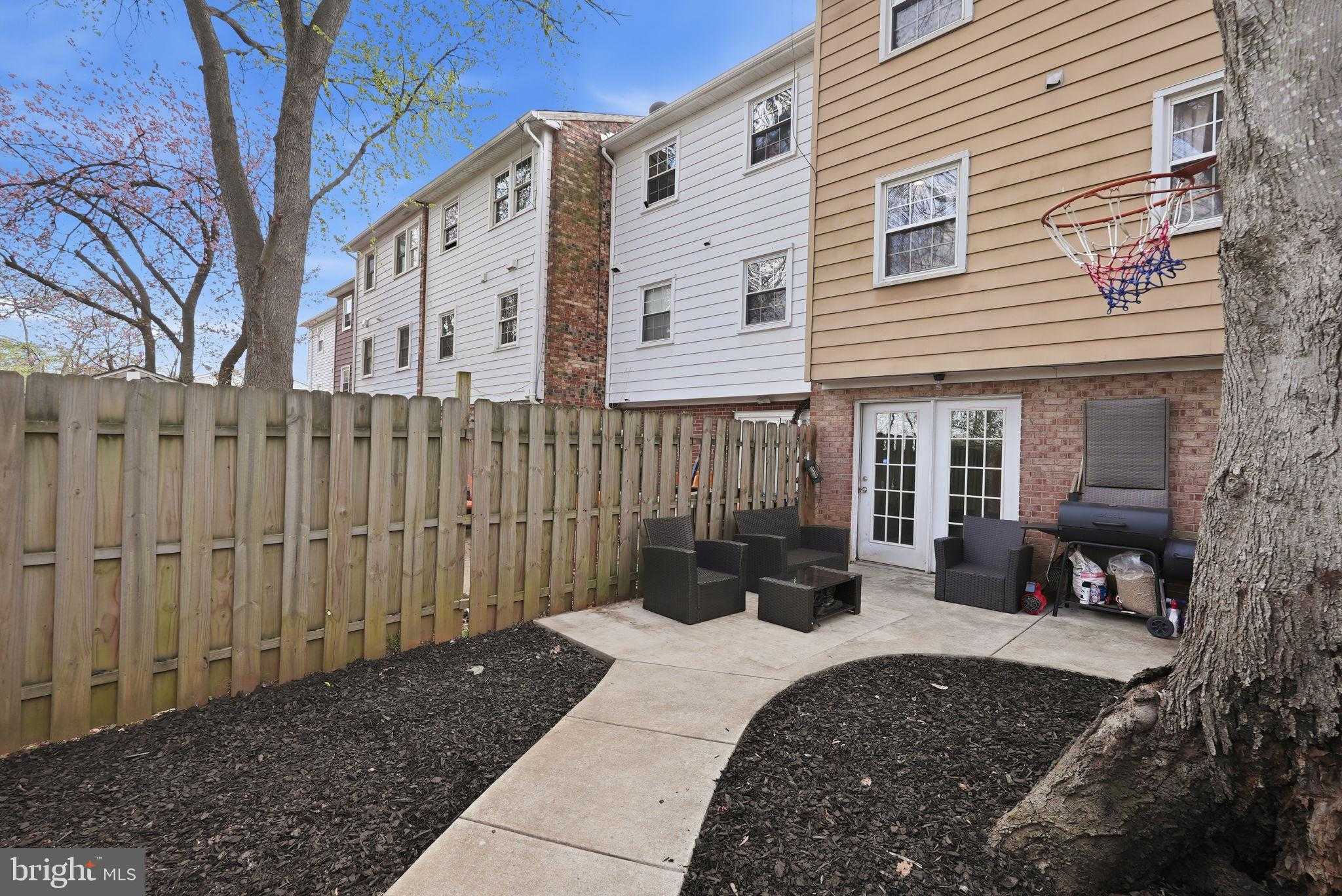 14835 Emberdale Dr photo 32