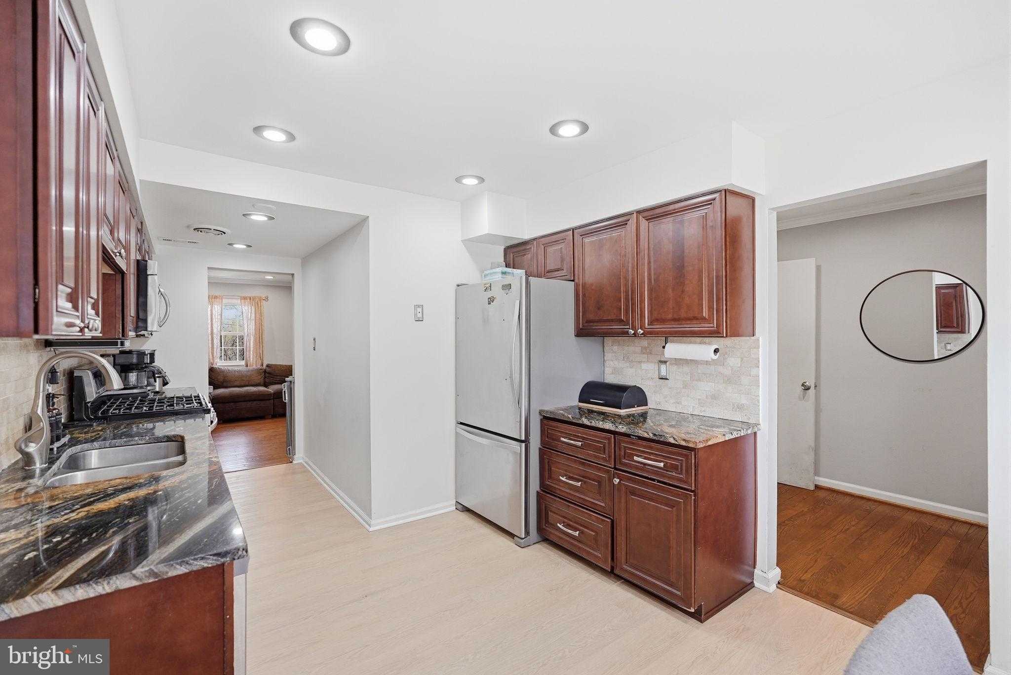 14835 Emberdale Dr photo 7