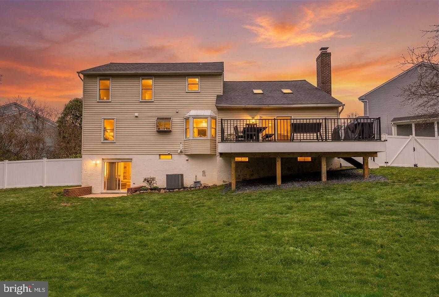 904 Chase CT photo 46