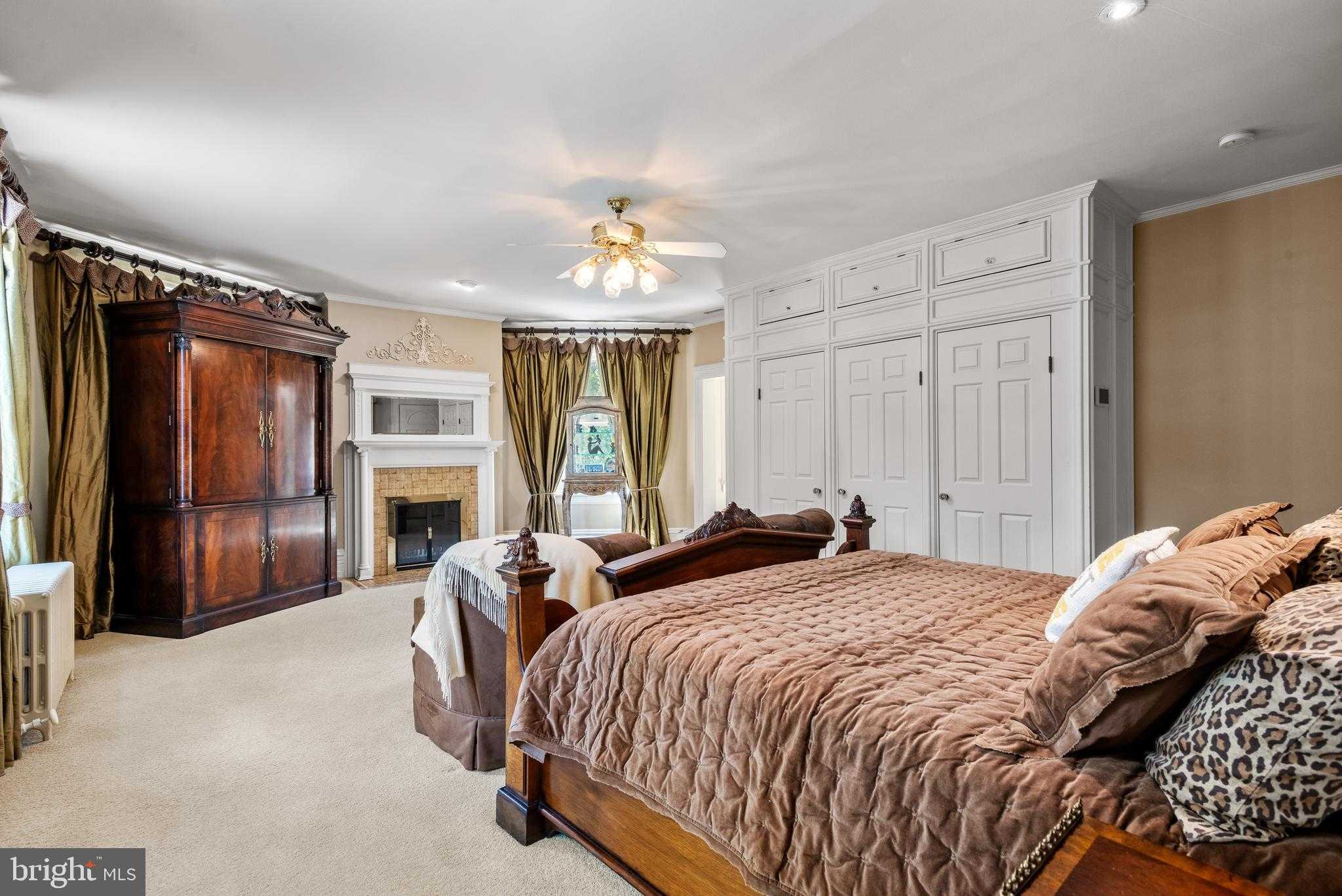 312 S Waterloo Rd photo 35