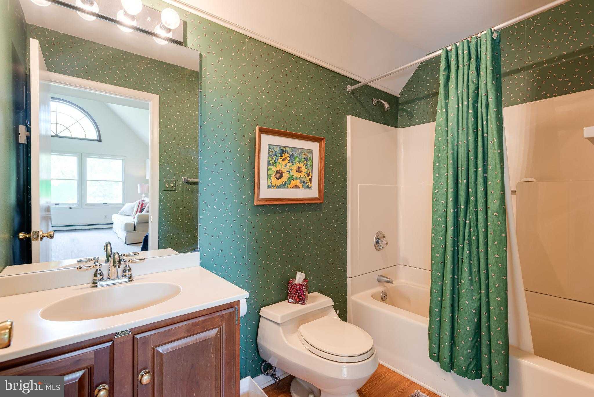 312 S Waterloo Rd photo 58