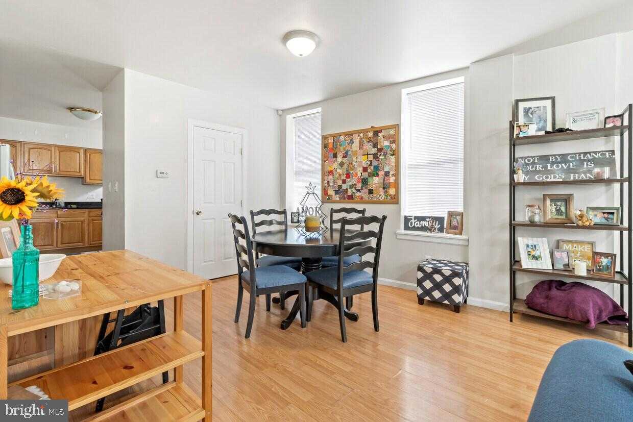 1955 E Stella St photo 4