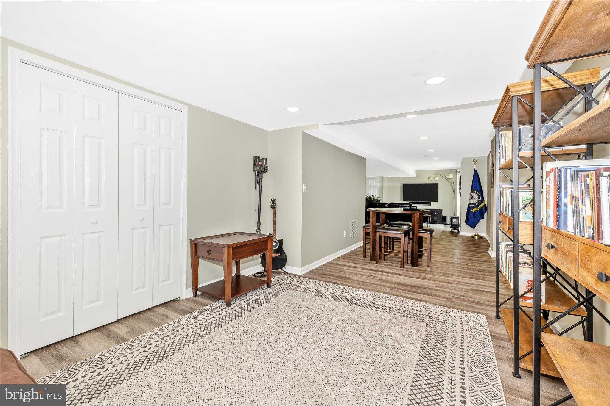 402 Leafy Hollow Ct photo 42