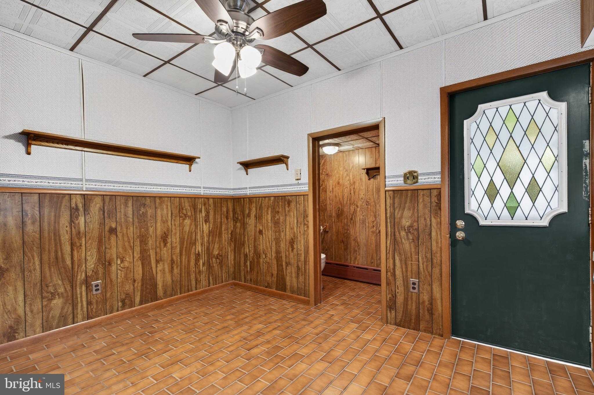 518 Washington St photo 24