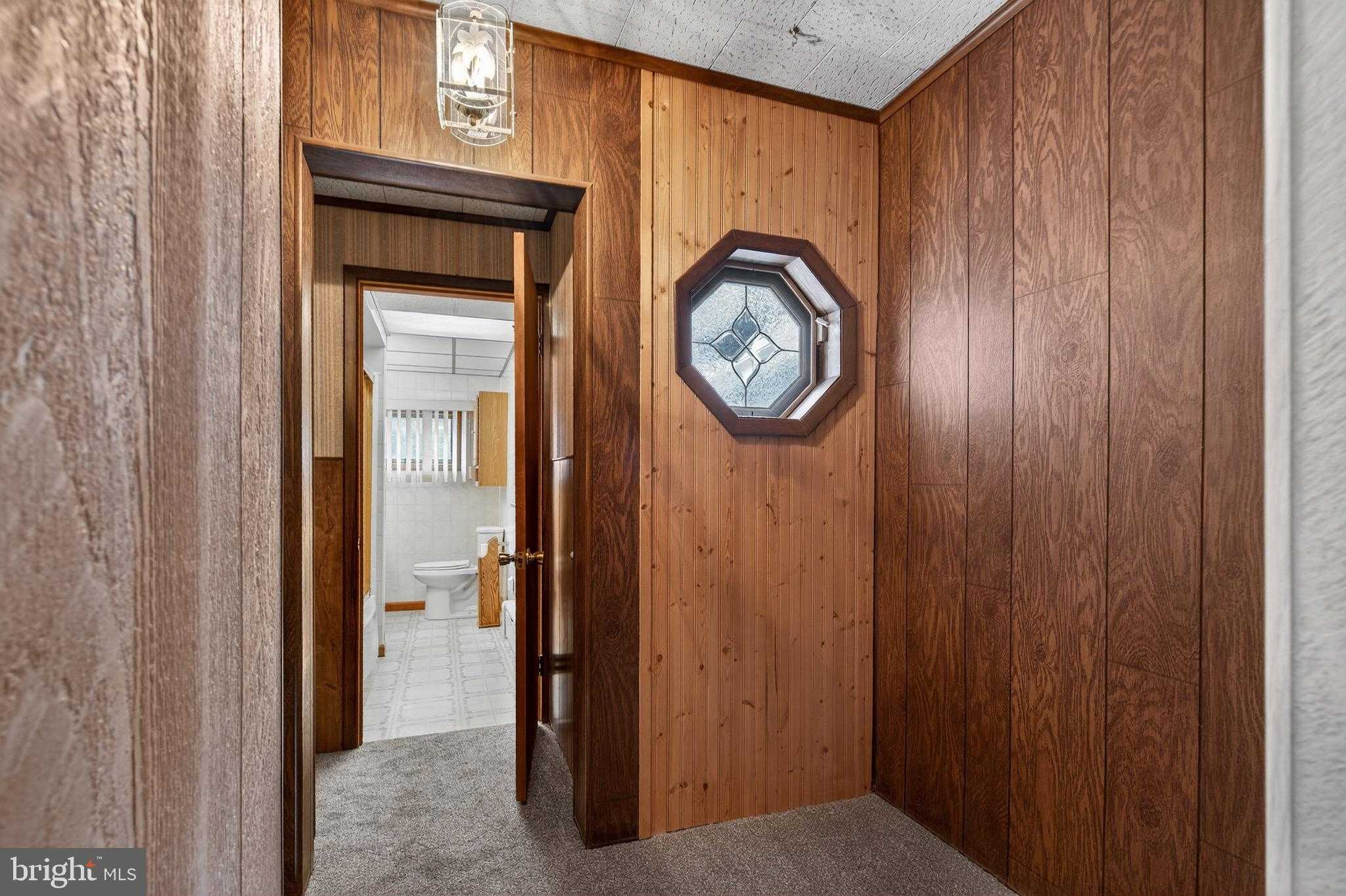 518 Washington St photo 41