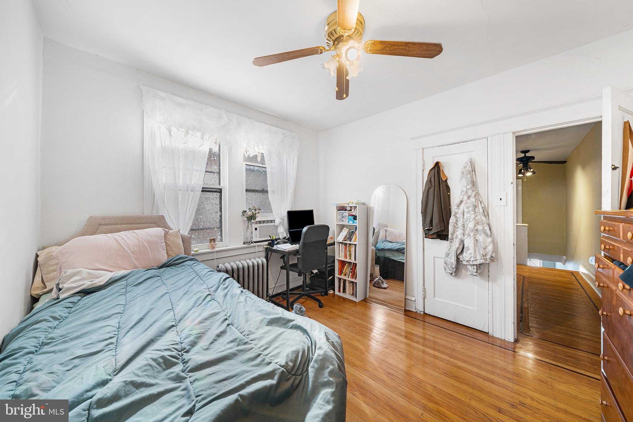 4931 Sansom St photo 20