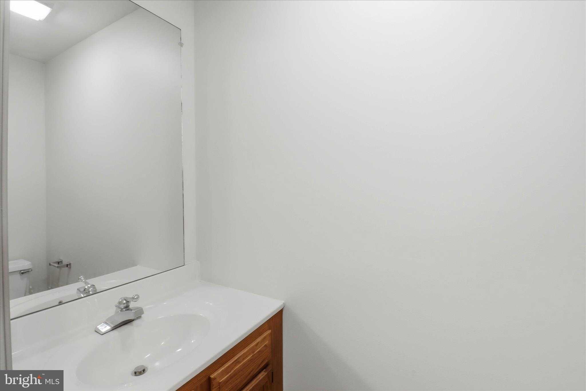 129 Carriage House Dr photo 12