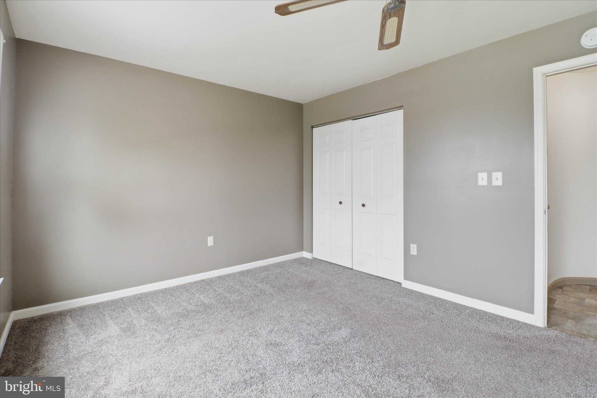 129 Carriage House Dr photo 17