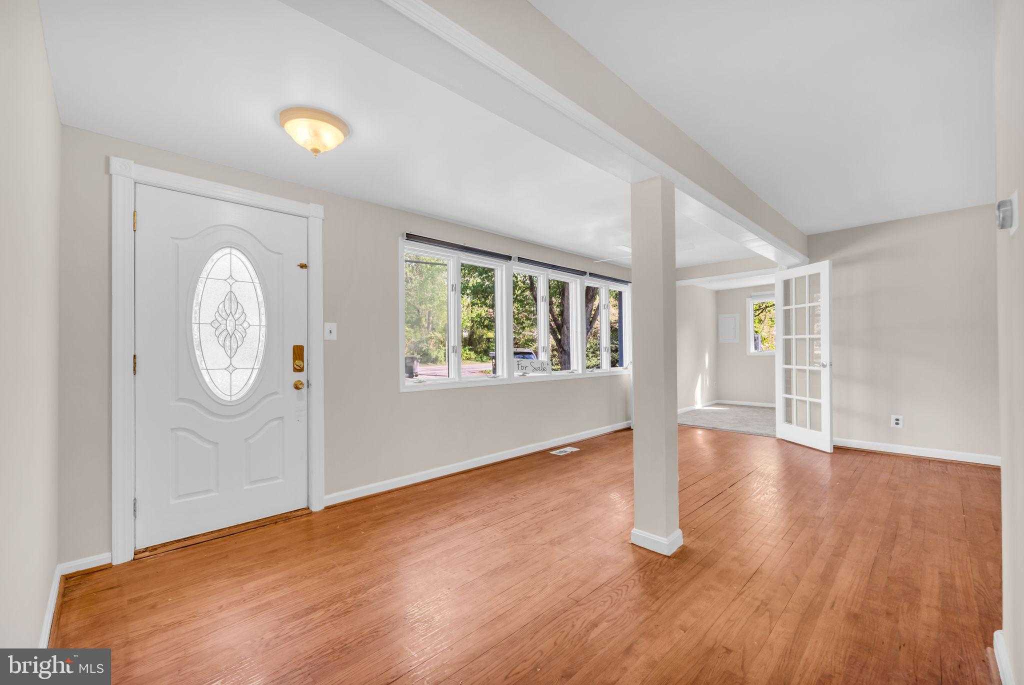 8106 Fort Hunt Rd photo 2