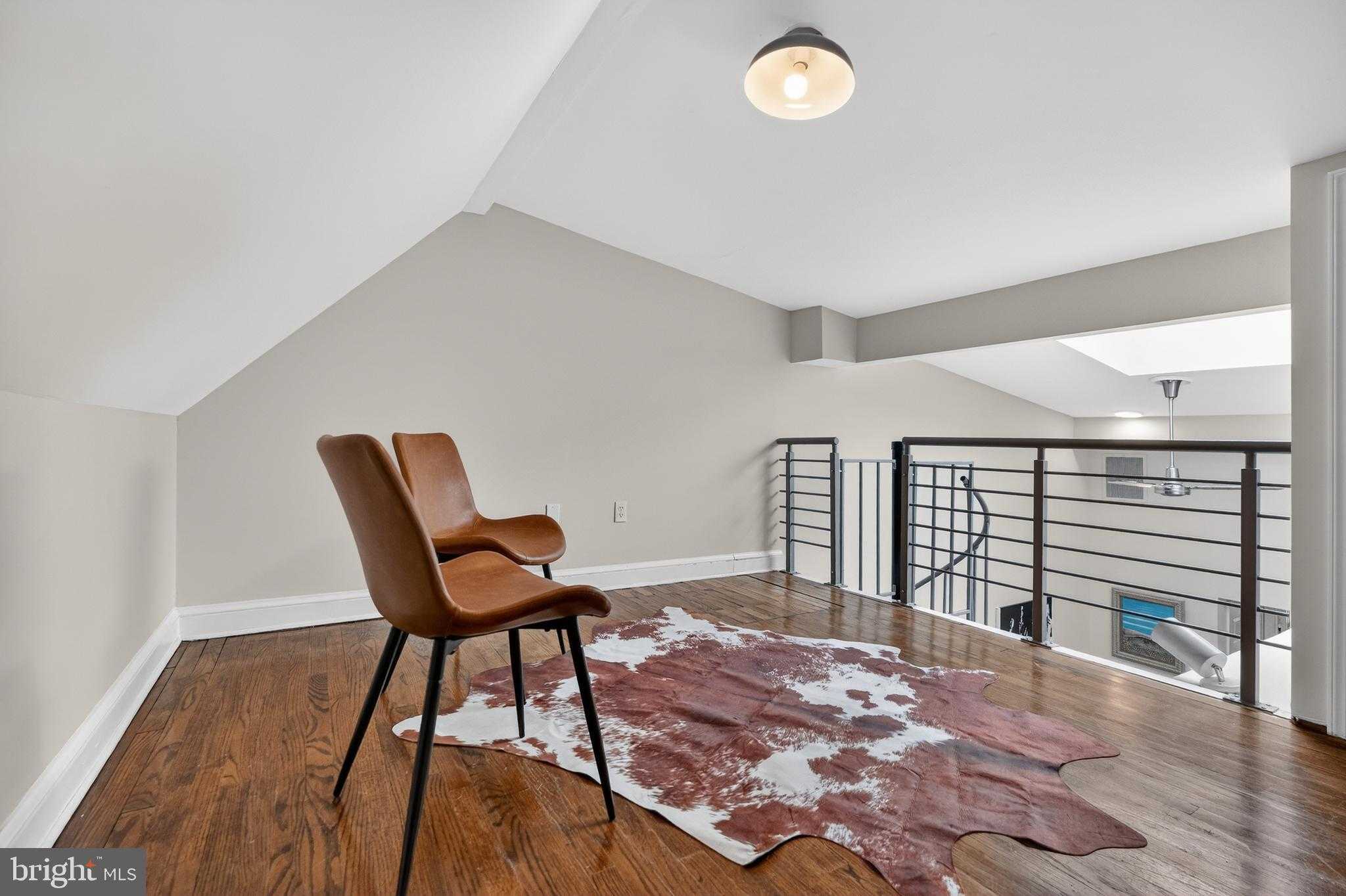 215 S Payne St photo 33