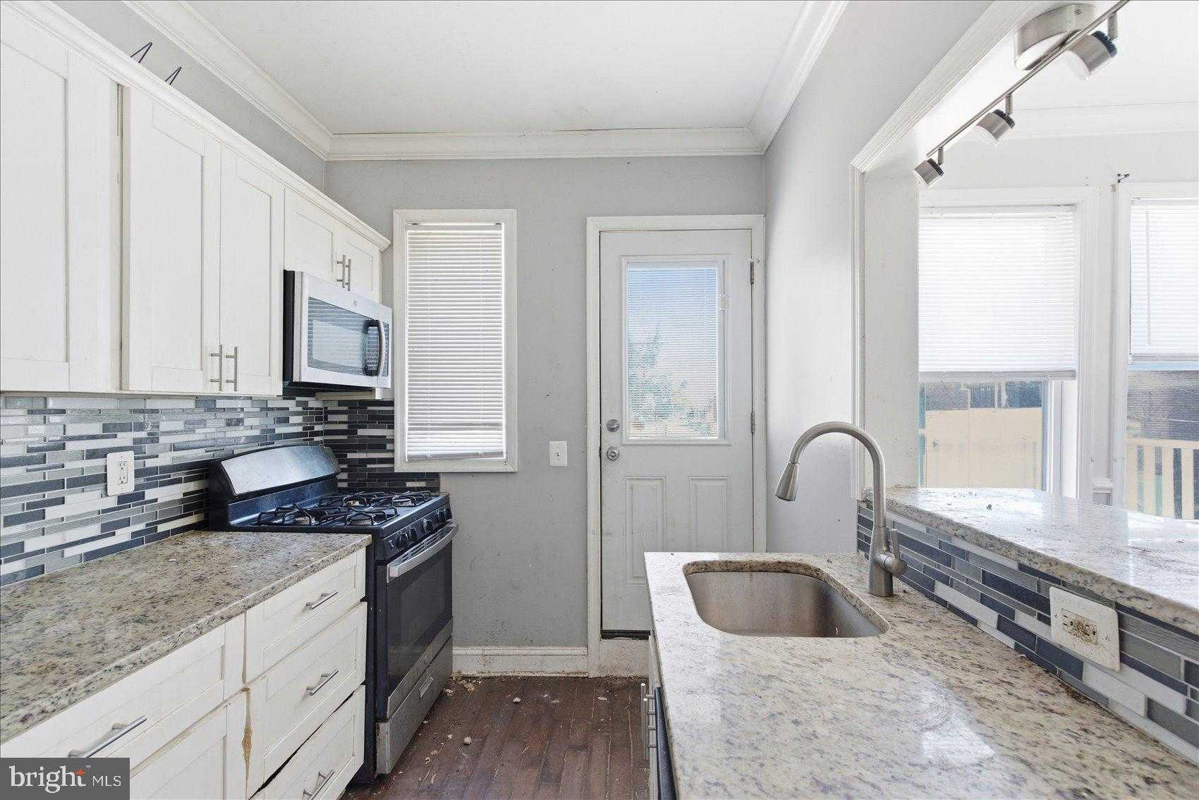 209 S Tremont Rd photo 13