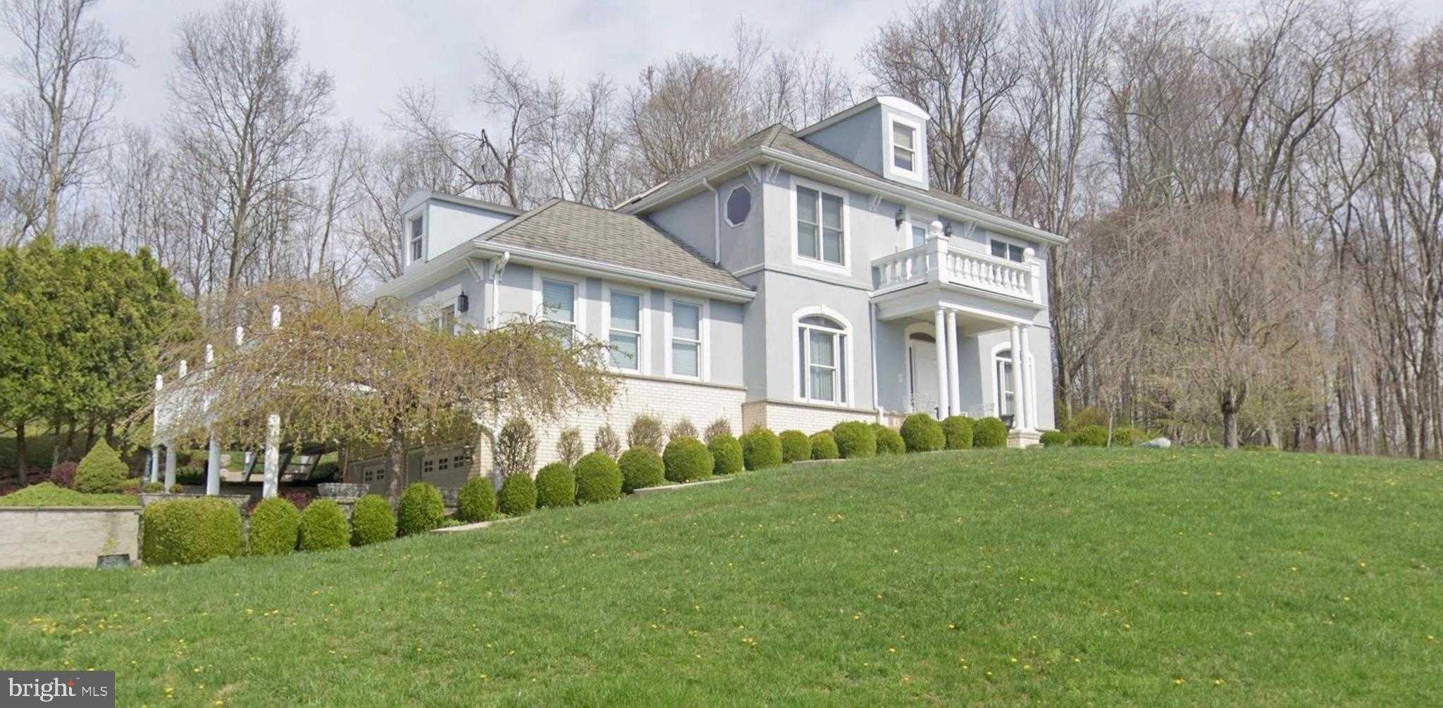 261 Hickory Hts, Belington