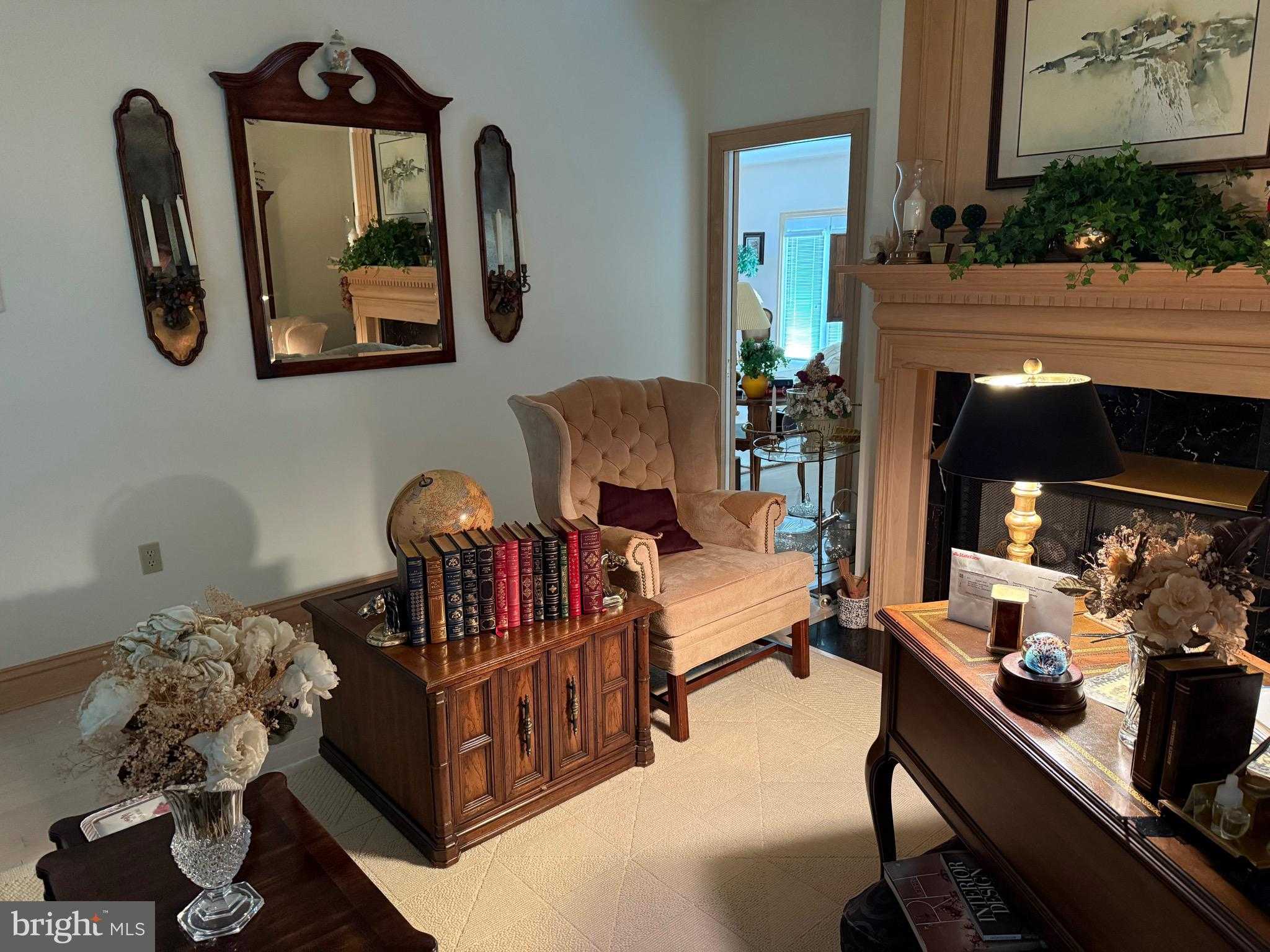 261 Hickory Hts photo 14