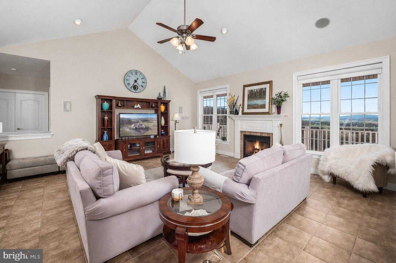 8419 Carpet Rd photo 11