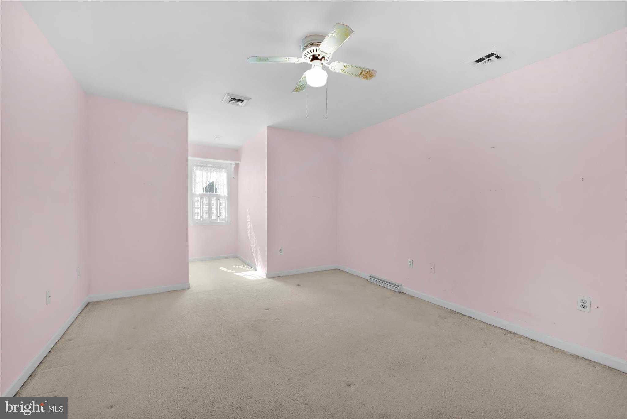 454 Pheasant Rd photo 34