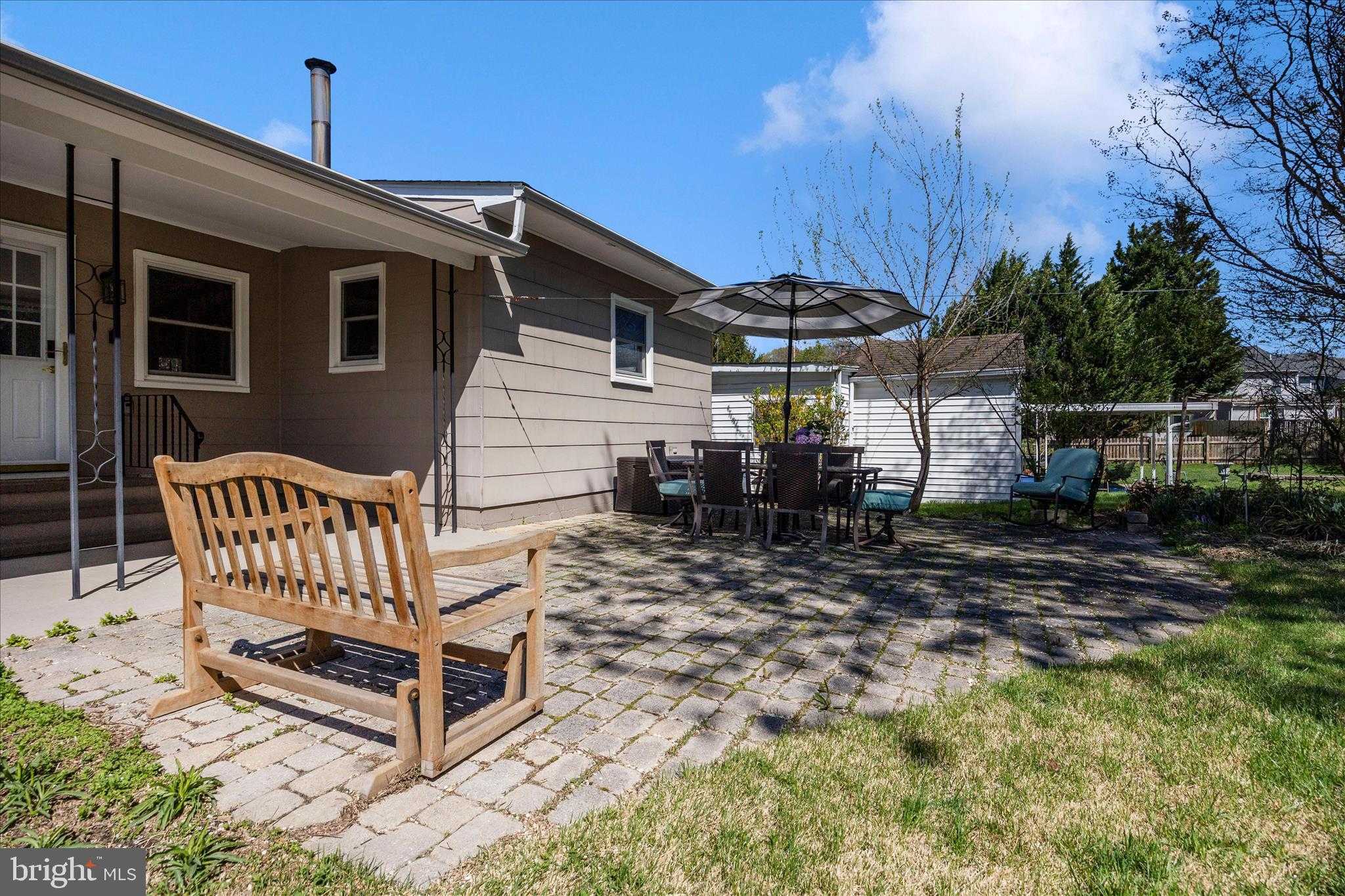 504 Valley St photo 34