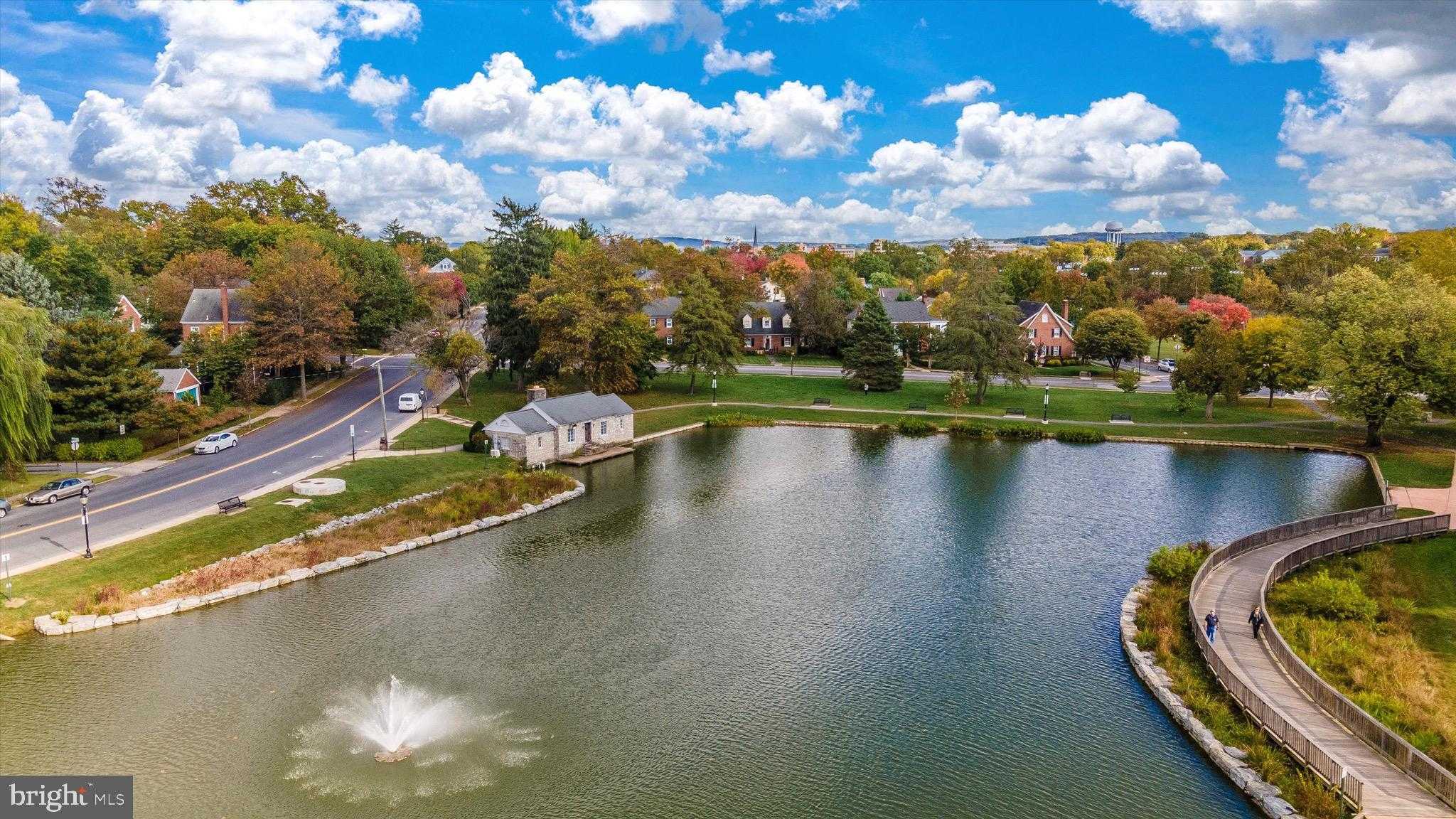 504 Valley St photo 45