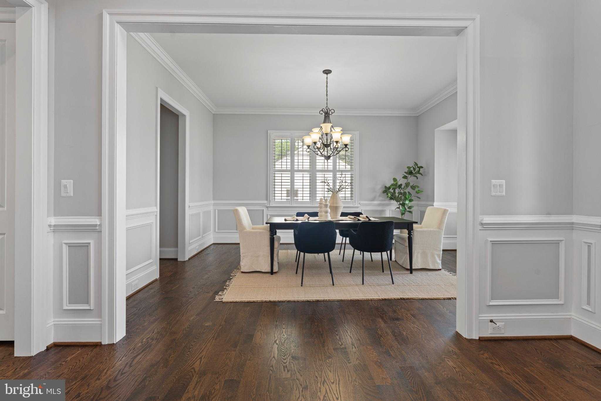 7606 Leonard Dr photo 12