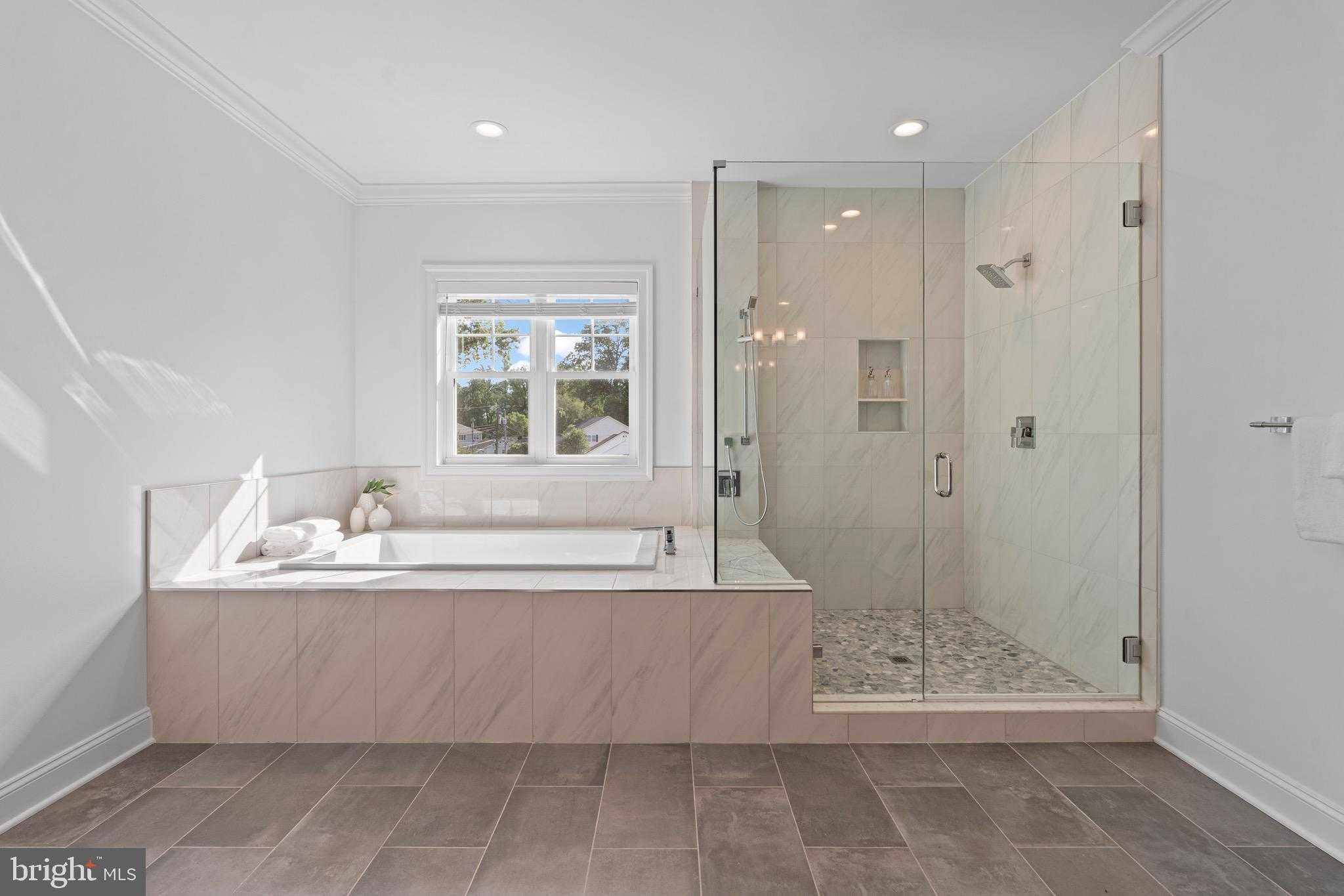 7606 Leonard Dr photo 34