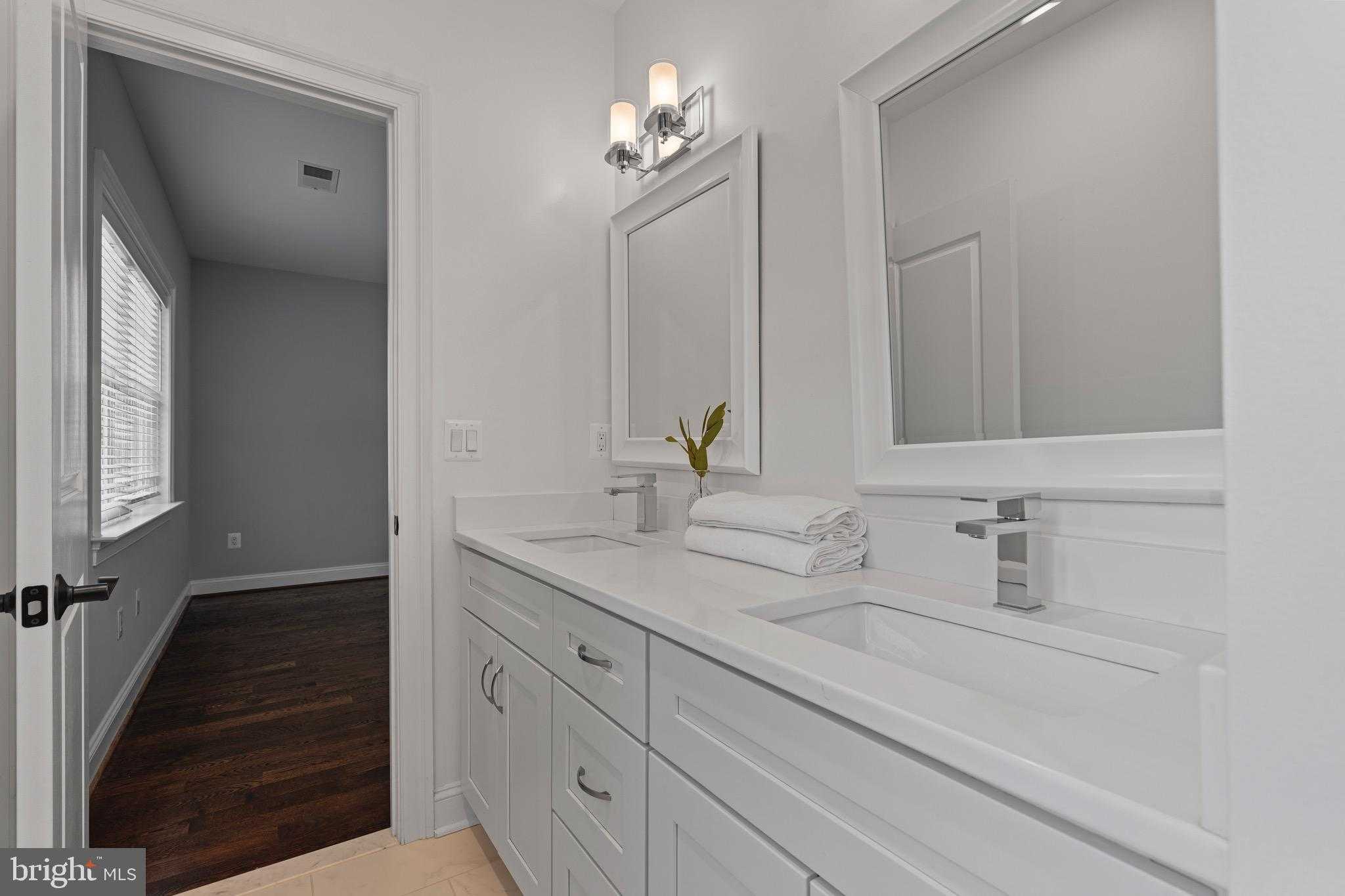 7606 Leonard Dr photo 42