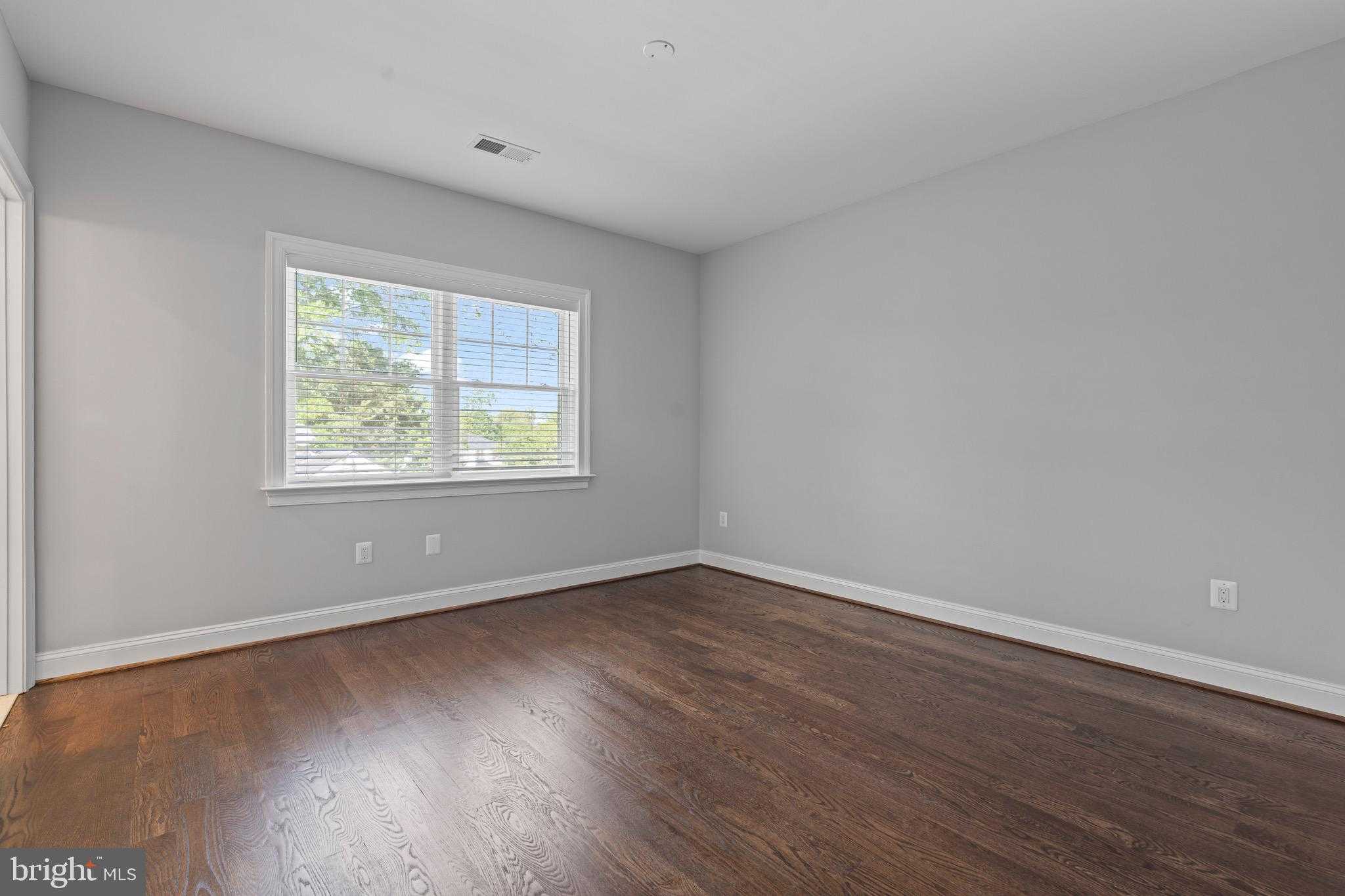 7606 Leonard Dr photo 45