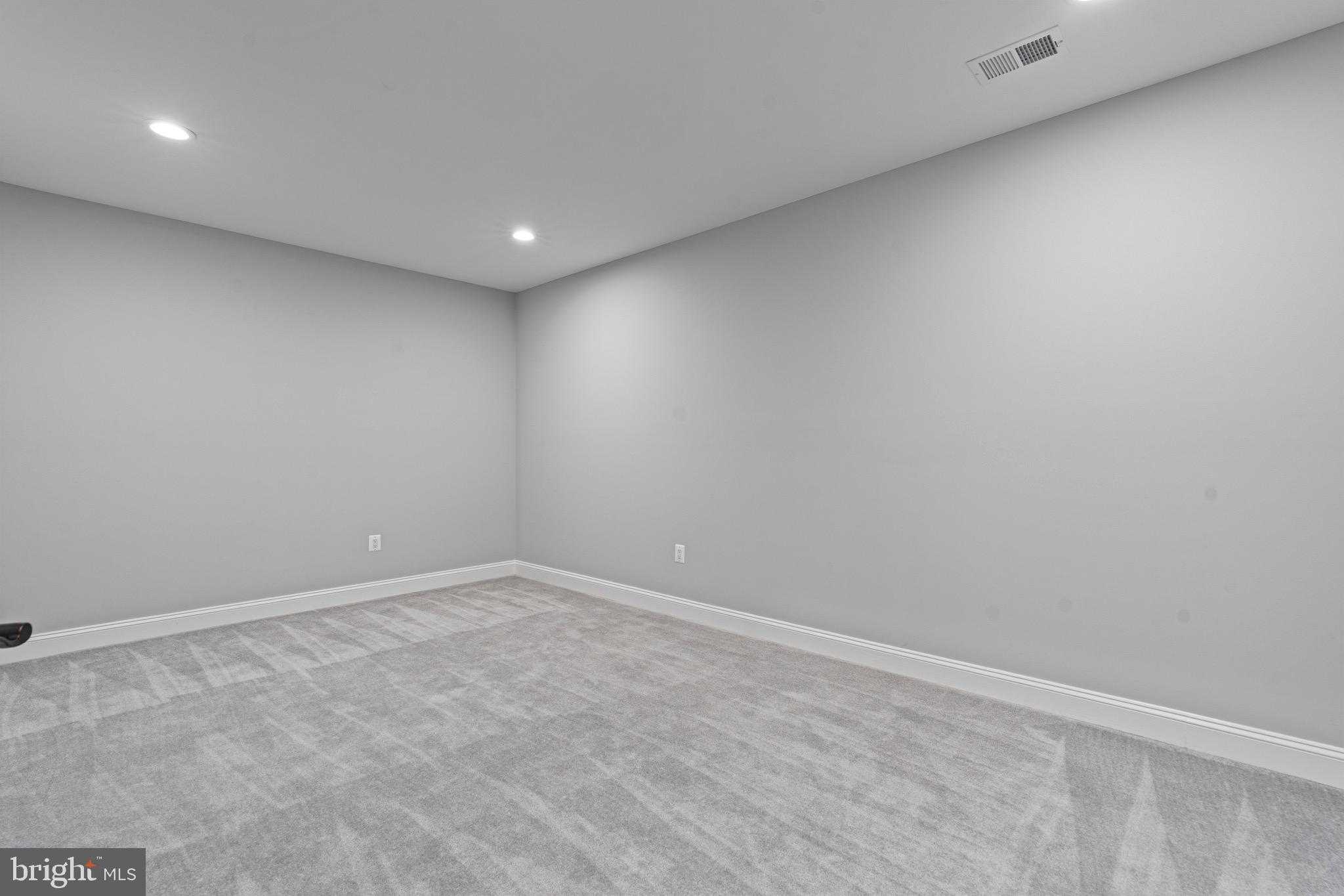 7606 Leonard Dr photo 59