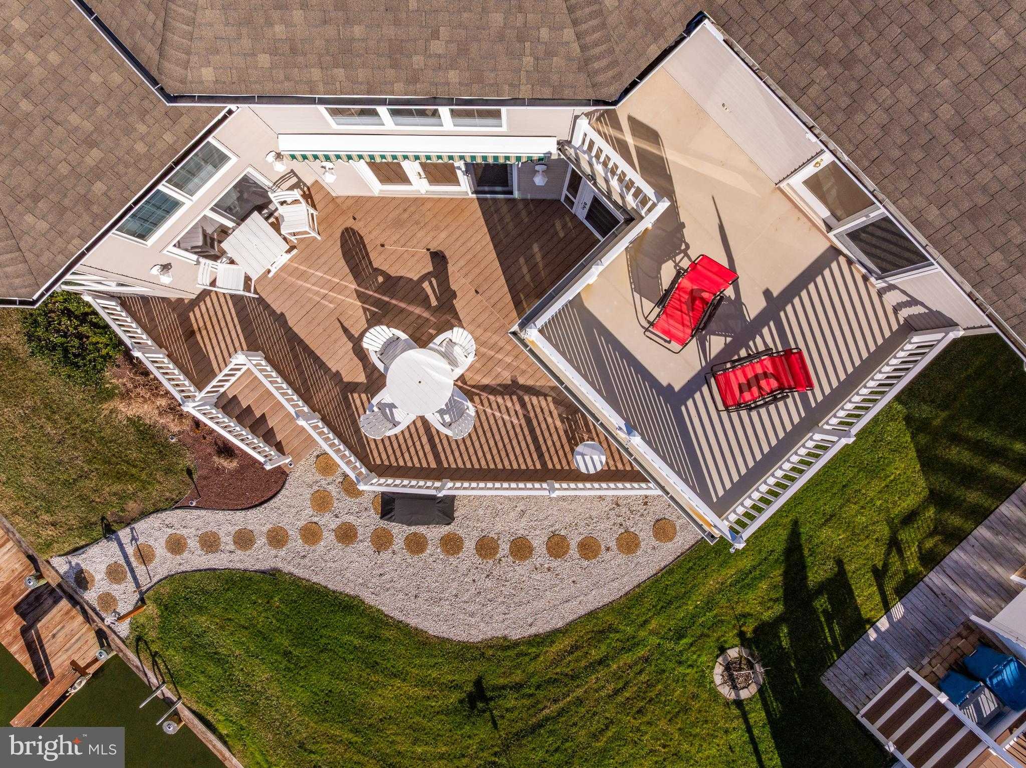 8 Leslie Mews photo 63