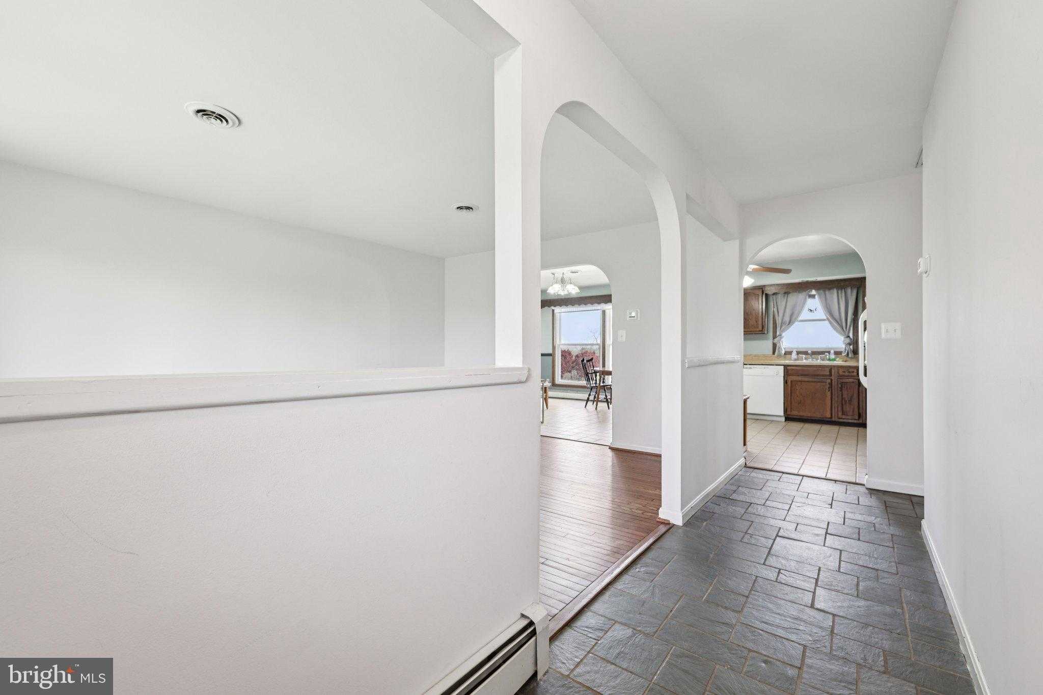 3054 Whiteford Rd photo 6