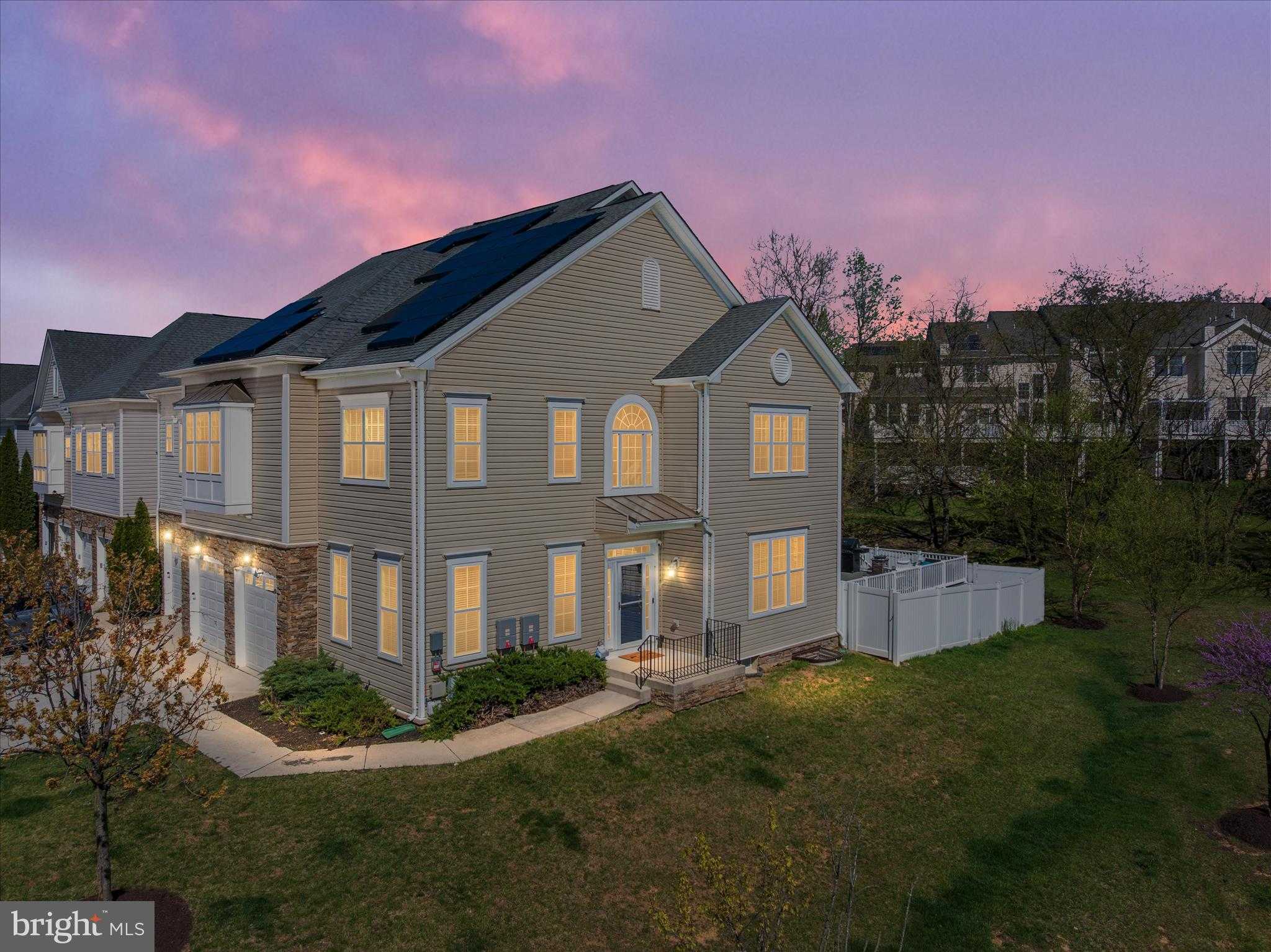 8747 Polished Pebble Way