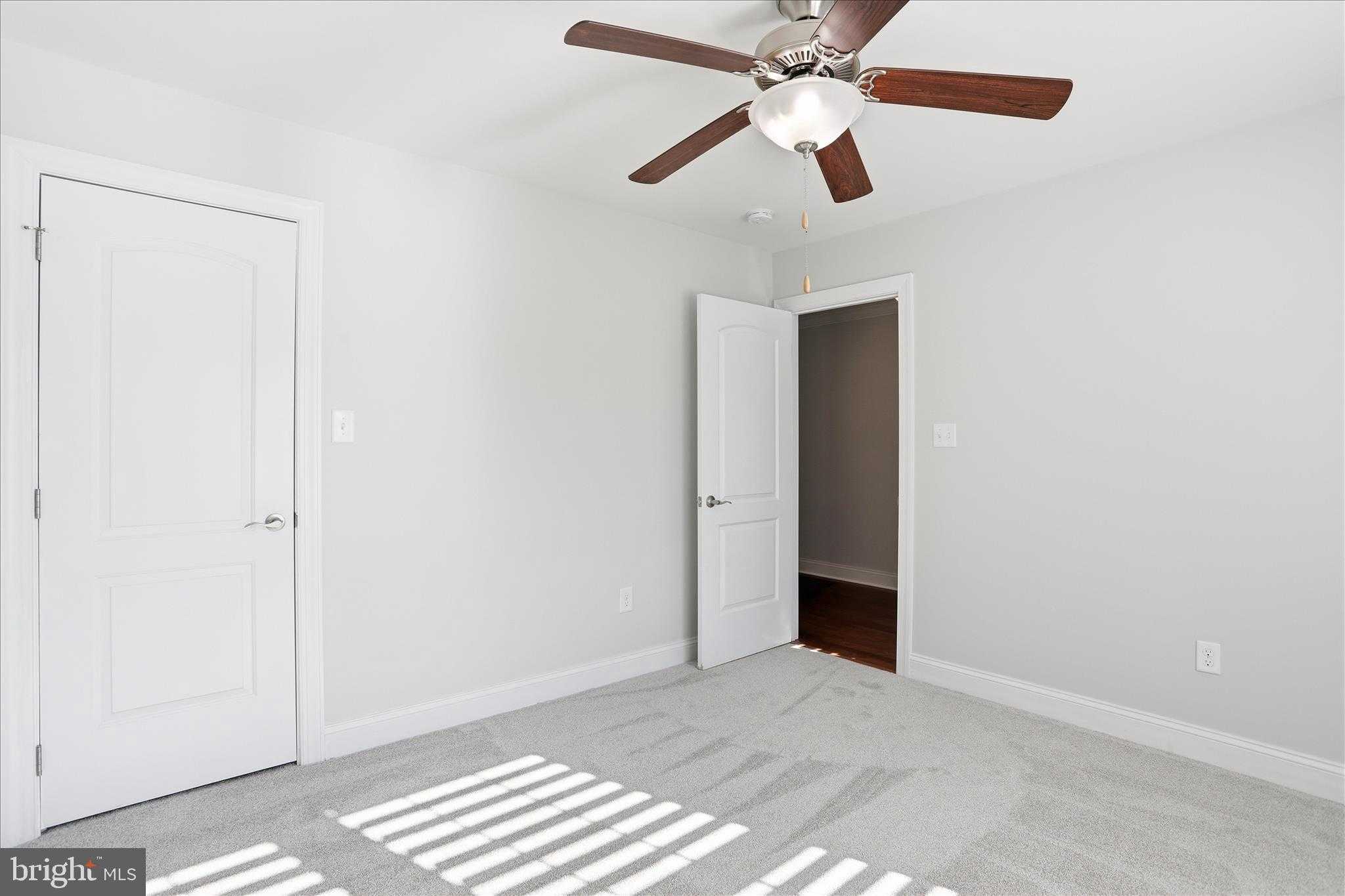 9723 Cobble Stone CT photo 23