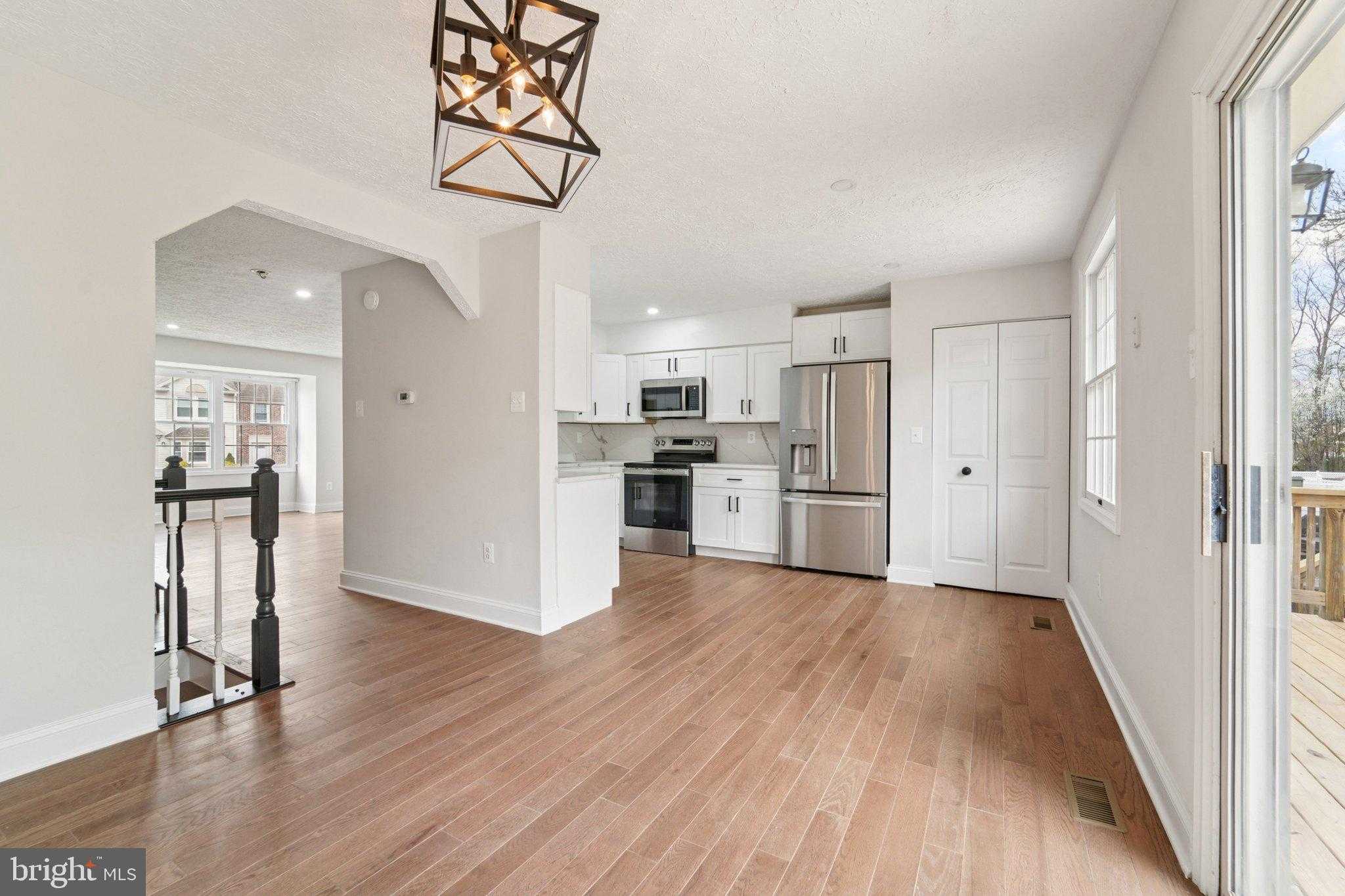 8727 Silver Hall Rd photo 7