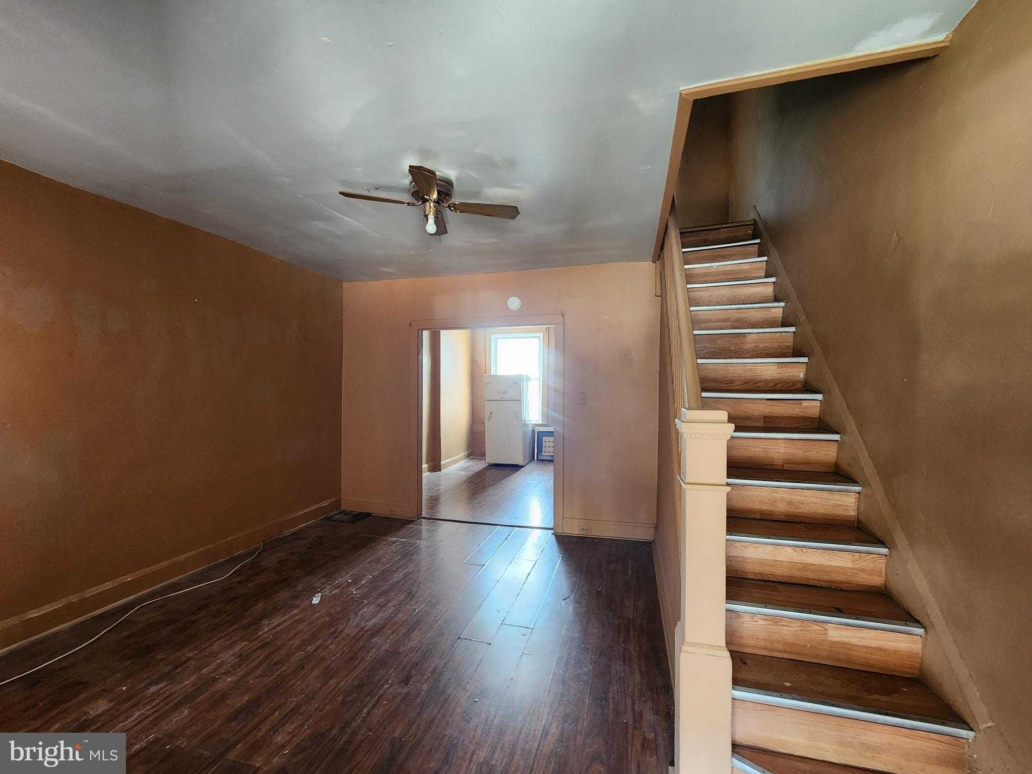 3532 Esther Pl photo 8