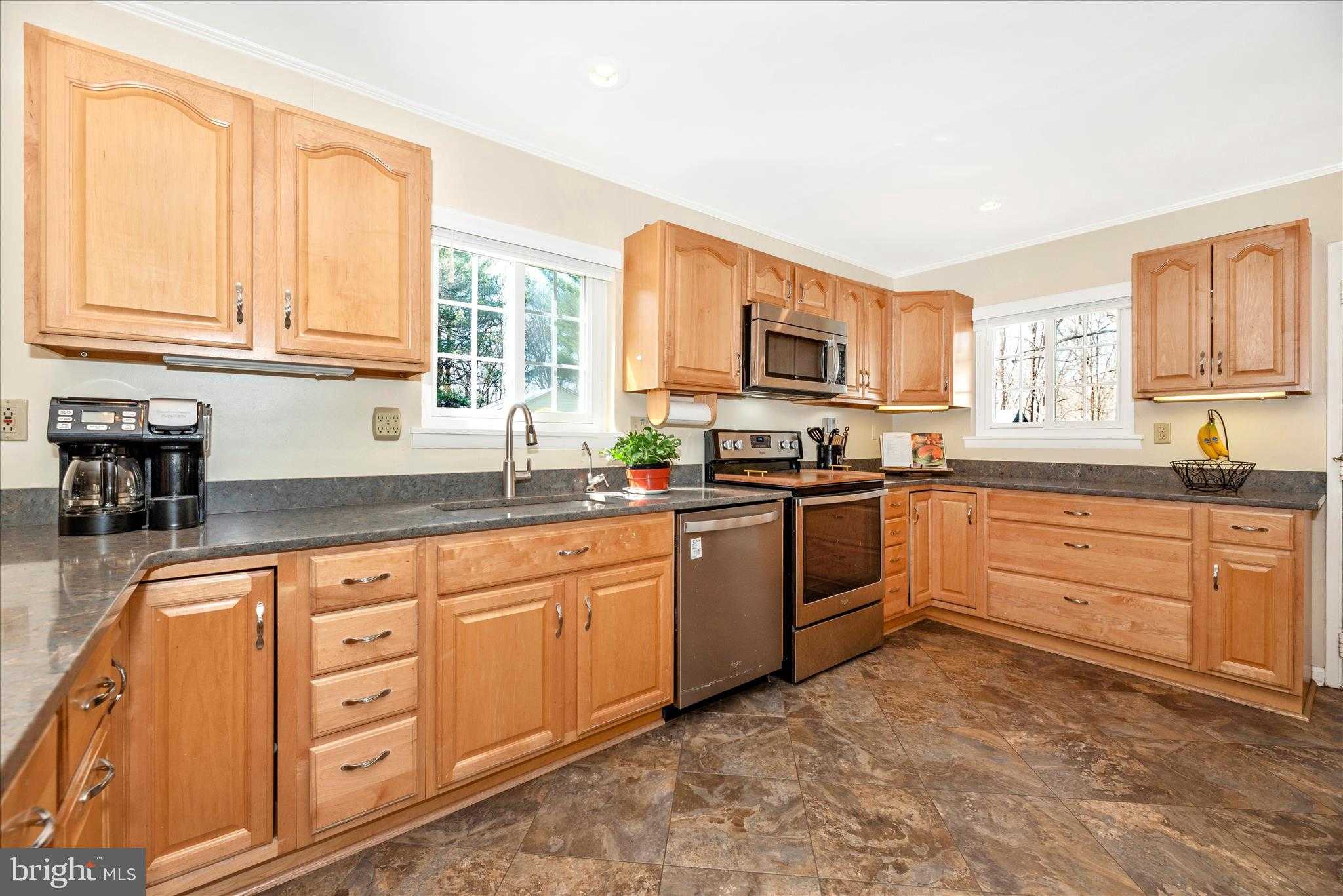 2726 Loch Haven Dr photo 14