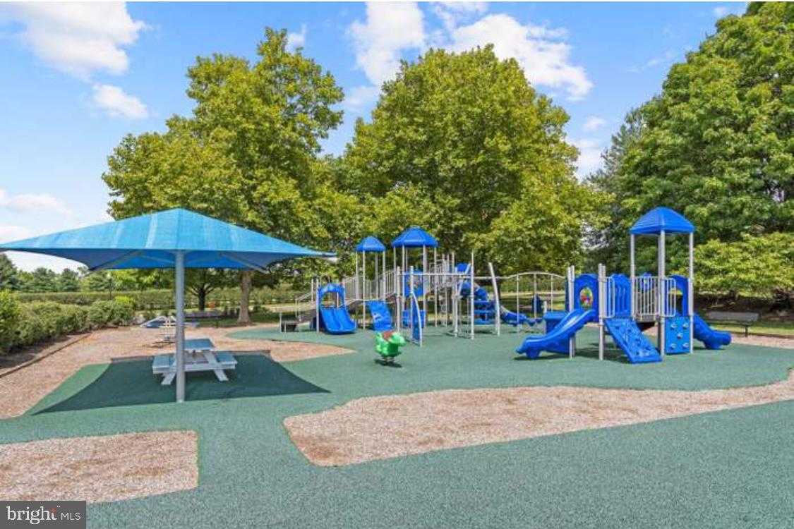 135 Birkdale Dr photo 48