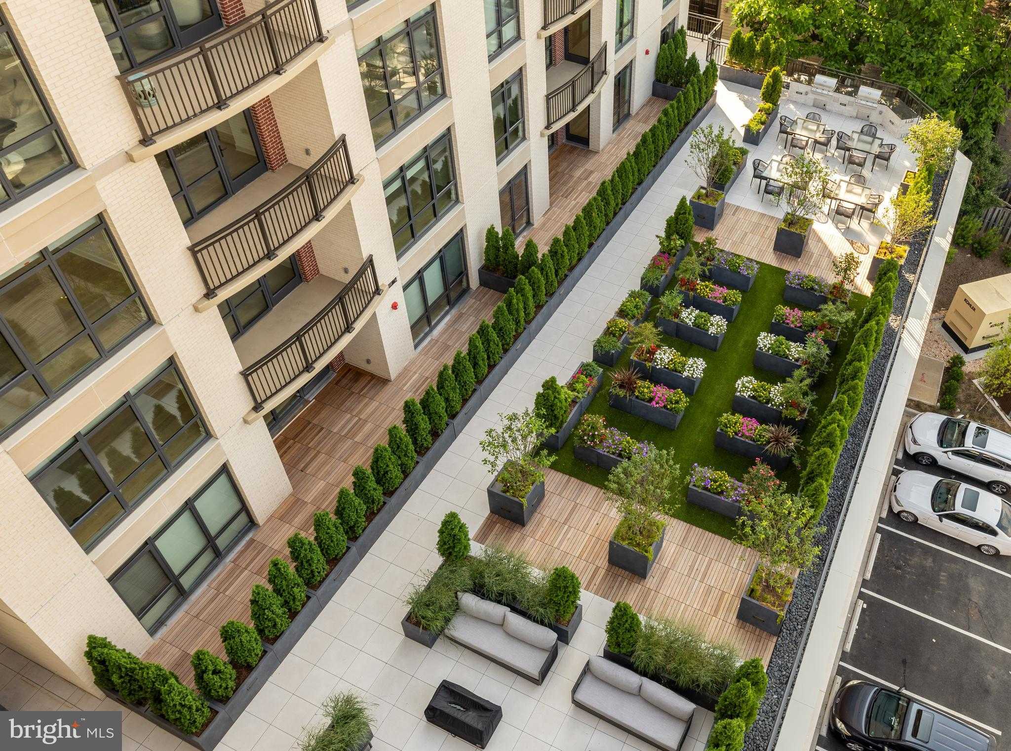 6718 Lowell Ave Unit 607 photo 45