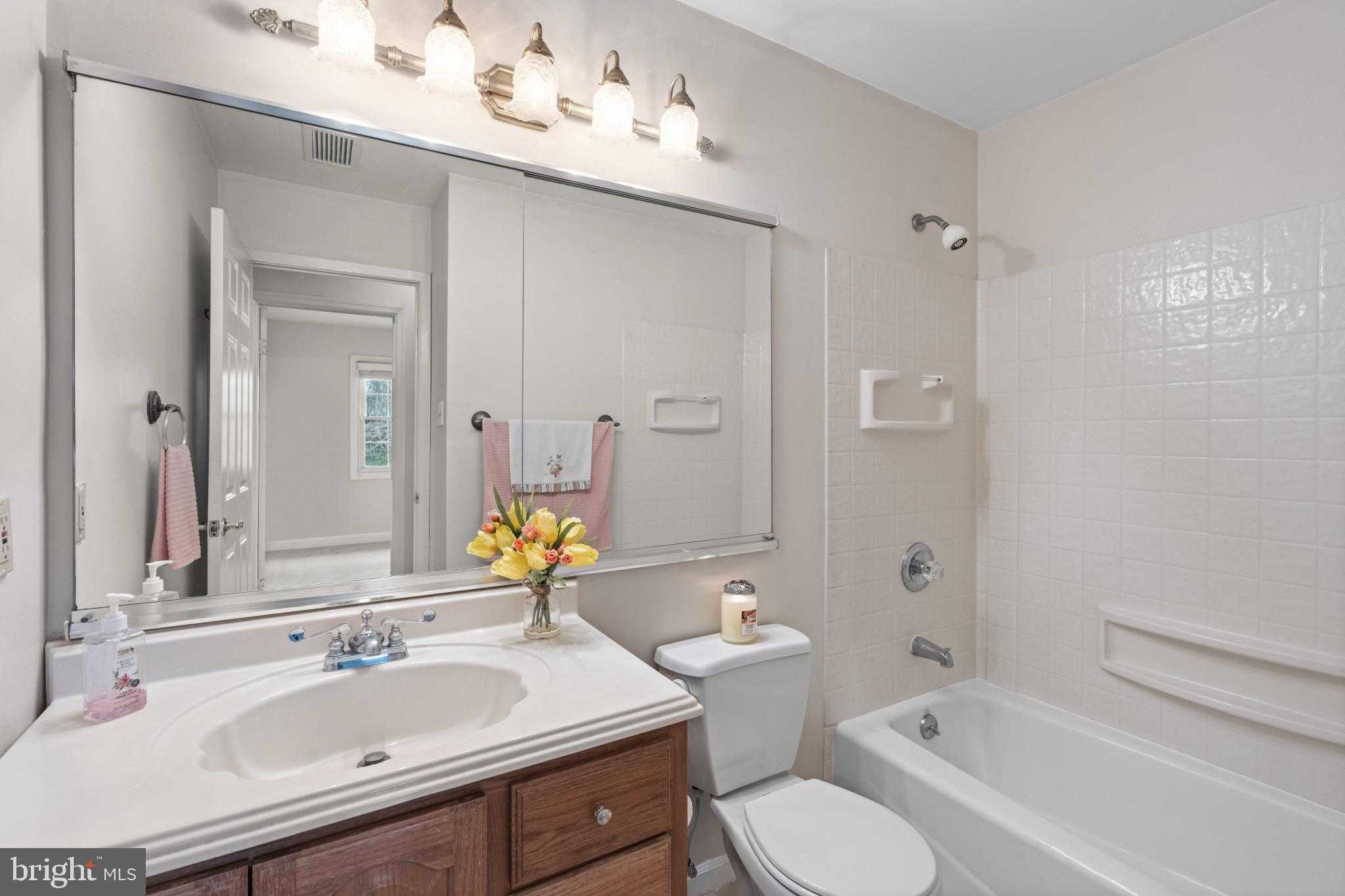 603 Falconbridge Dr photo 12