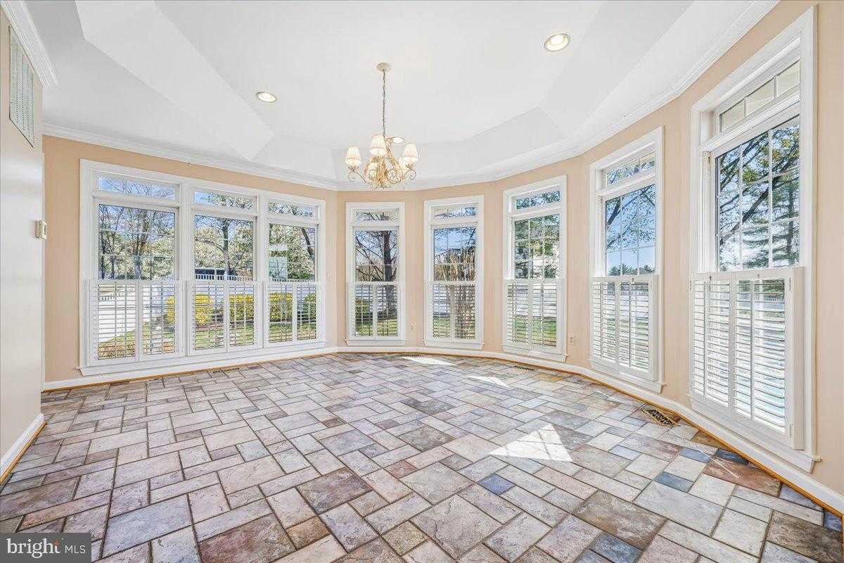 15200 Country Glen CT photo 23