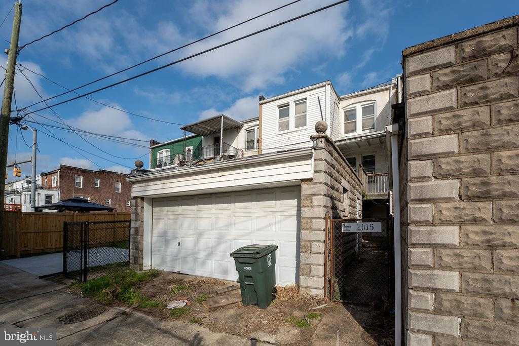 2105 Whittier Ave photo 32