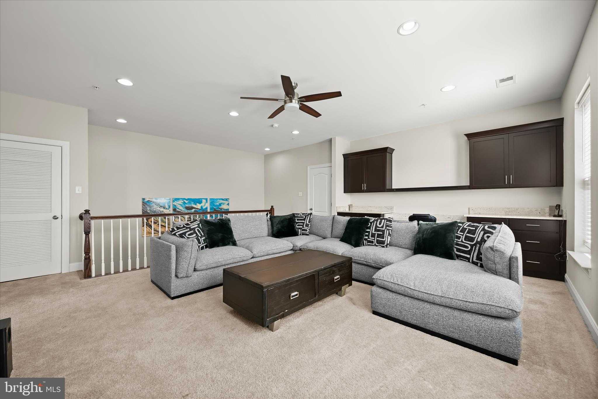 11295 Market St photo 5