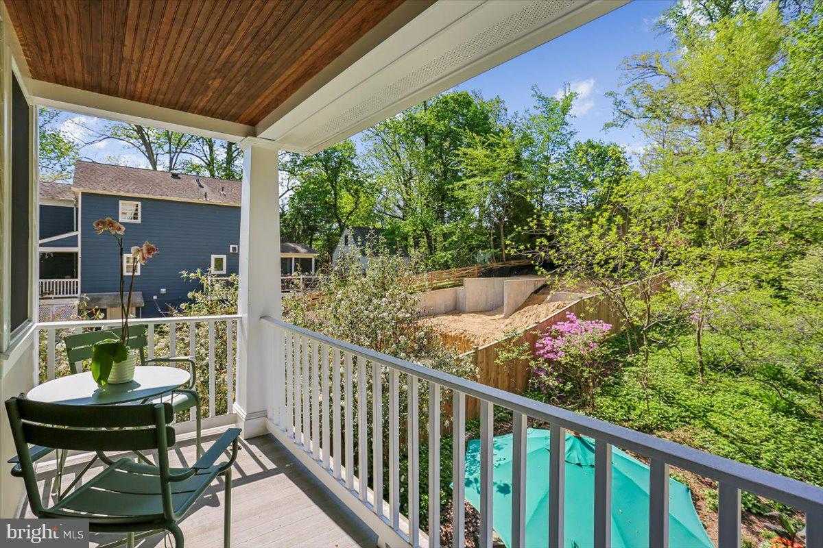 11012 Montrose Ave photo 23