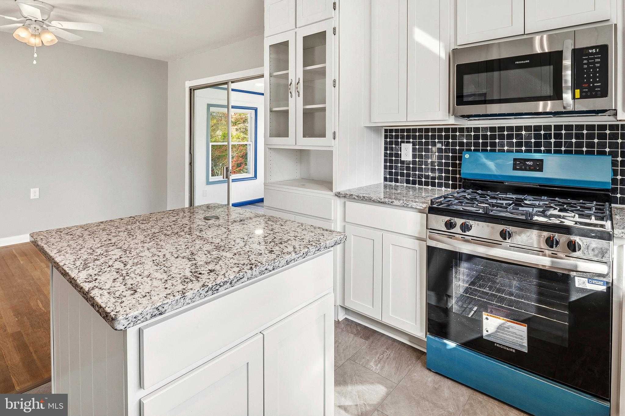 1219 Redcliffe Rd photo 11